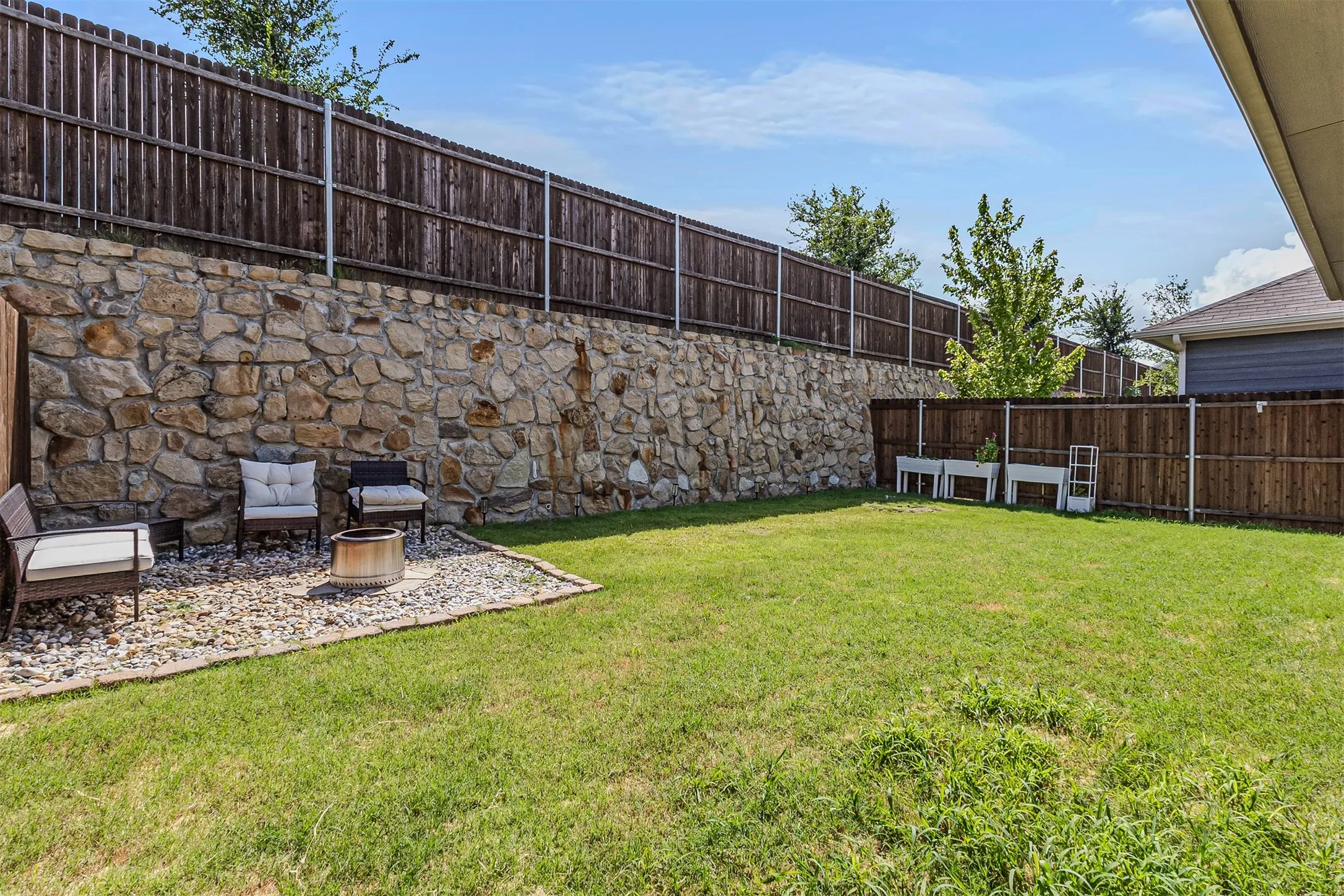Single Family Residence For Sale in Kaufman County , 2224 Cliff Springs Drive, Forney, Texas 75126, 3 Bedroom, 2 Bathroom, 2 Garage spaces, 1,506 Sqft, built in 2023, mls#21319846, Real Estate Agent in Forney, Homes For Sale in Kaufman county, Homes For Sale in Forney, Realtor in Forney Texas, Real Estate Brokerage Independent Realty Texas, Luminita Cordes Realtor