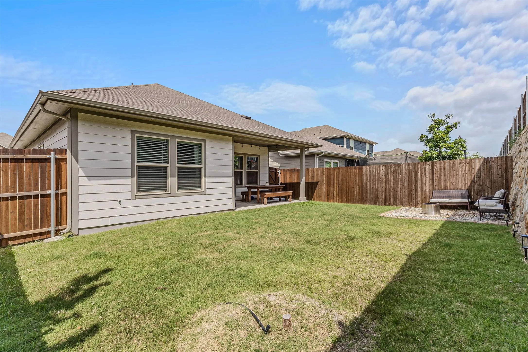 Single Family Residence For Sale in Kaufman County , 2224 Cliff Springs Drive, Forney, Texas 75126, 3 Bedroom, 2 Bathroom, 2 Garage spaces, 1,506 Sqft, built in 2023, mls#21319846, Real Estate Agent in Forney, Homes For Sale in Kaufman county, Homes For Sale in Forney, Realtor in Forney Texas, Real Estate Brokerage Independent Realty Texas, Luminita Cordes Realtor