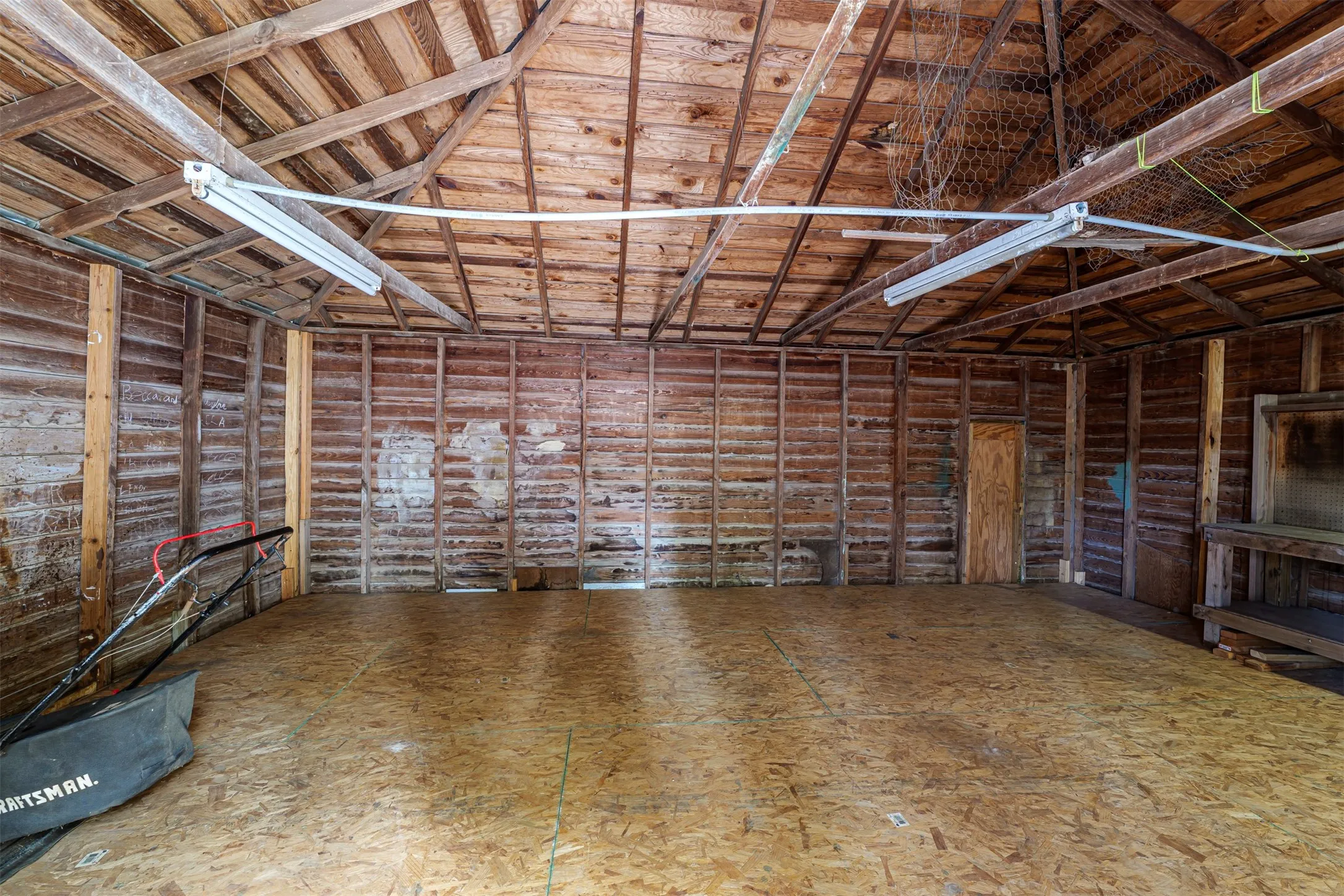 Garage/Storage