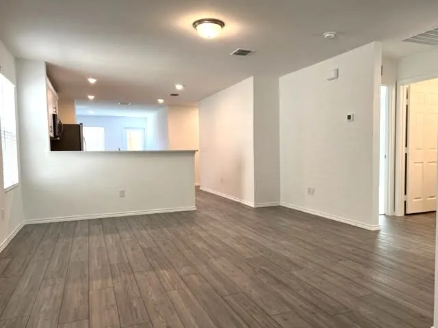 Single Family Residence For Rent in Collin County , 829 Lake Fletcher Road, Princeton, Texas 75407, 3 Bedroom, 2 Bathroom, 2 Garage spaces, 1,563 Sqft, built in 2023, mls#21302507, Real Estate Agent in Princeton, Homes For Rent in Collin county, Homes For Rent in Princeton, Realtor in Princeton Texas, Real Estate Brokerage Independent Realty Texas, Luminita Cordes Realtor