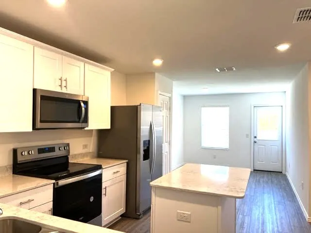 Single Family Residence For Rent in Collin County , 829 Lake Fletcher Road, Princeton, Texas 75407, 3 Bedroom, 2 Bathroom, 2 Garage spaces, 1,563 Sqft, built in 2023, mls#21302507, Real Estate Agent in Princeton, Homes For Rent in Collin county, Homes For Rent in Princeton, Realtor in Princeton Texas, Real Estate Brokerage Independent Realty Texas, Luminita Cordes Realtor