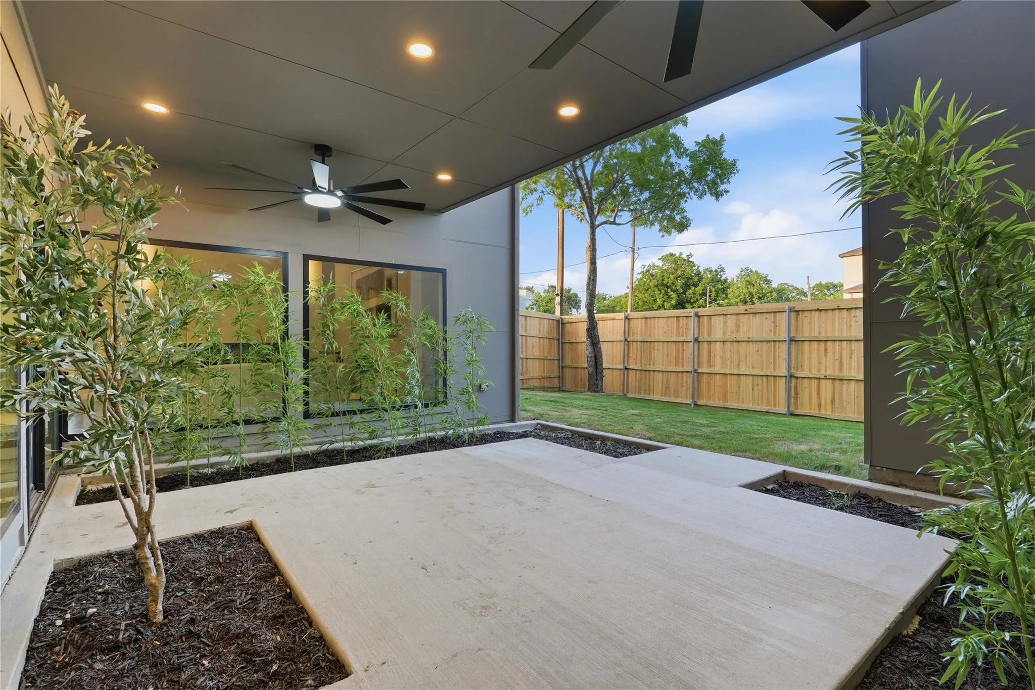 Single Family Residence For Sale in Dallas County , 1902 Mcbroom Street, Dallas, Texas 75212, 4 Bedroom, 4 Bathroom, 2 Garage spaces, 3,300 Sqft, built in 2026, mls#21320511, Real Estate Agent in Dallas, Homes For Sale in Dallas county, Homes For Sale in Dallas, Realtor in Dallas Texas, Real Estate Brokerage Independent Realty Texas, Luminita Cordes Realtor