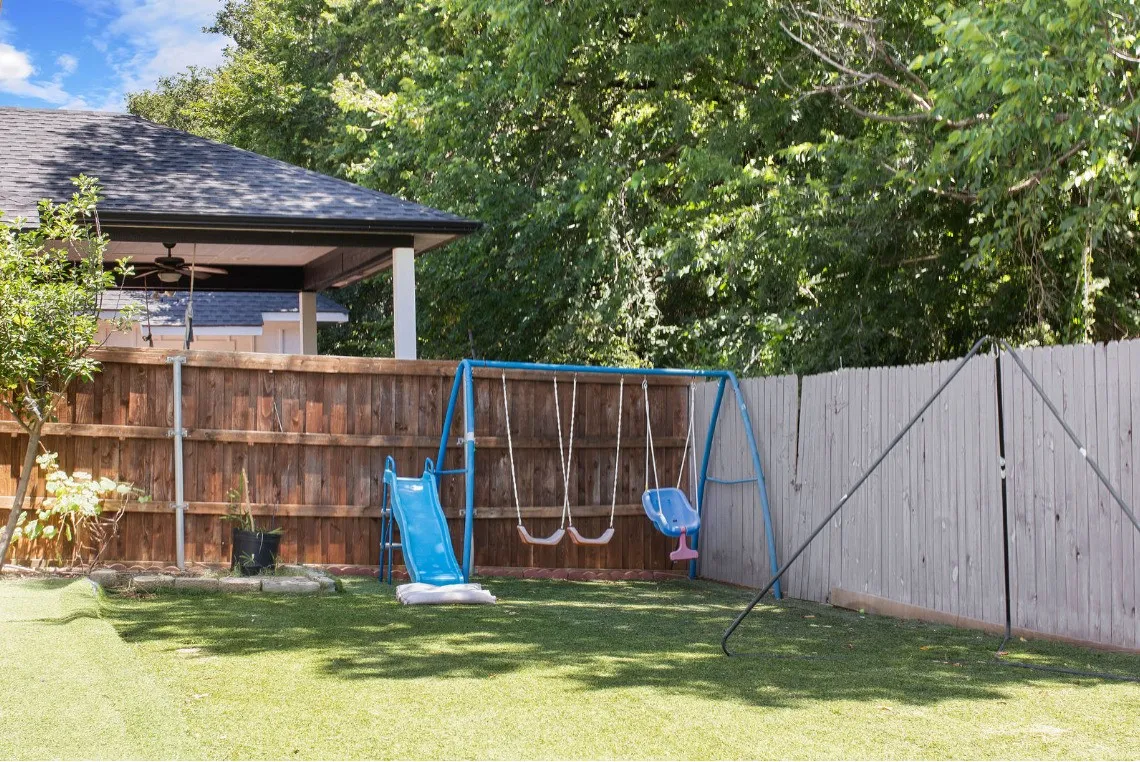 Single Family Residence For Sale in Dallas County , 3348 Autumn View Drive, Grand Prairie, Texas 75050, 5 Bedroom, 4 Bathroom, Garage spaces, 2,847 Sqft, built in 2003, mls#21320804, Real Estate Agent in Grand Prairie, Homes For Sale in Dallas county, Homes For Sale in Grand Prairie, Realtor in Grand Prairie Texas, Real Estate Brokerage Independent Realty Texas, Luminita Cordes Realtor
