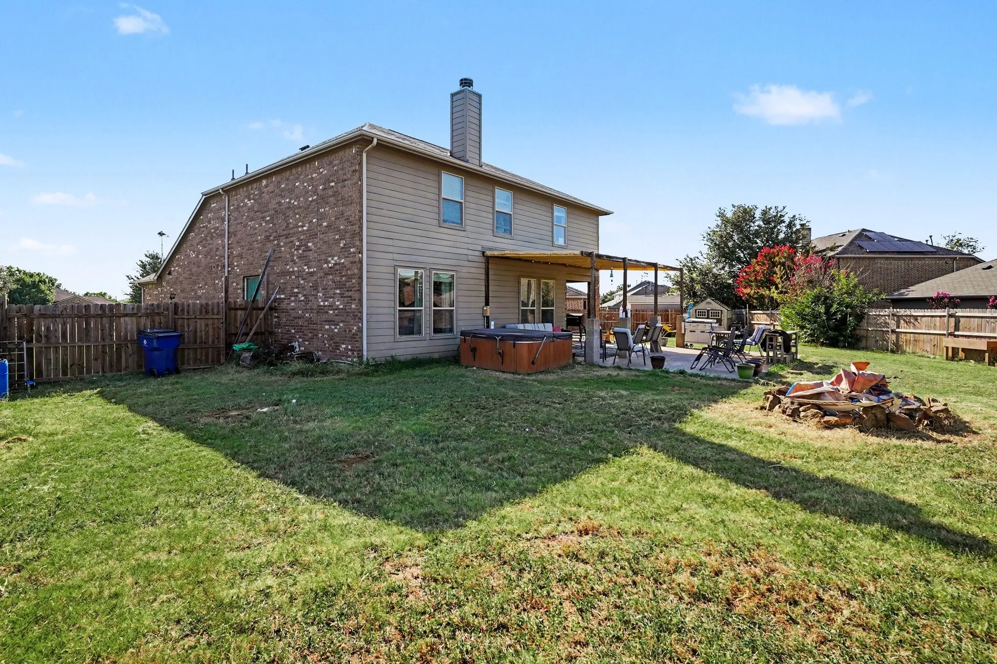Single Family Residence For Sale in Tarrant County , 919 Keel Line Court, Crowley, Texas 76036, 4 Bedroom, 4 Bathroom, 2 Garage spaces, 2,530 Sqft, built in 2012, mls#21320912, Real Estate Agent in Crowley, Homes For Sale in Tarrant county, Homes For Sale in Crowley, Realtor in Crowley Texas, Real Estate Brokerage Independent Realty Texas, Luminita Cordes Realtor