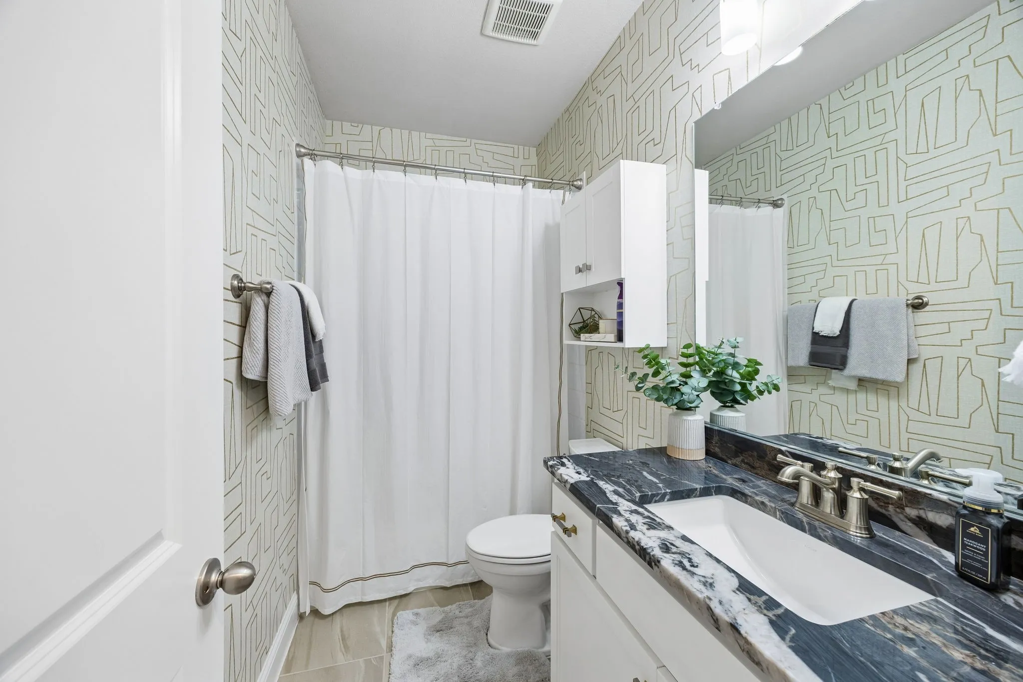 Single Family Residence For Sale in Denton County , 4204 Hidden Cove Road, Little Elm, Texas 75068, 4 Bedroom, 3 Bathroom, 3 Garage spaces, 3,168 Sqft, built in 2022, mls#21319861, Real Estate Agent in Little Elm, Homes For Sale in Denton county, Homes For Sale in Little Elm, Realtor in Little Elm Texas, Real Estate Brokerage Independent Realty Texas, Luminita Cordes Realtor