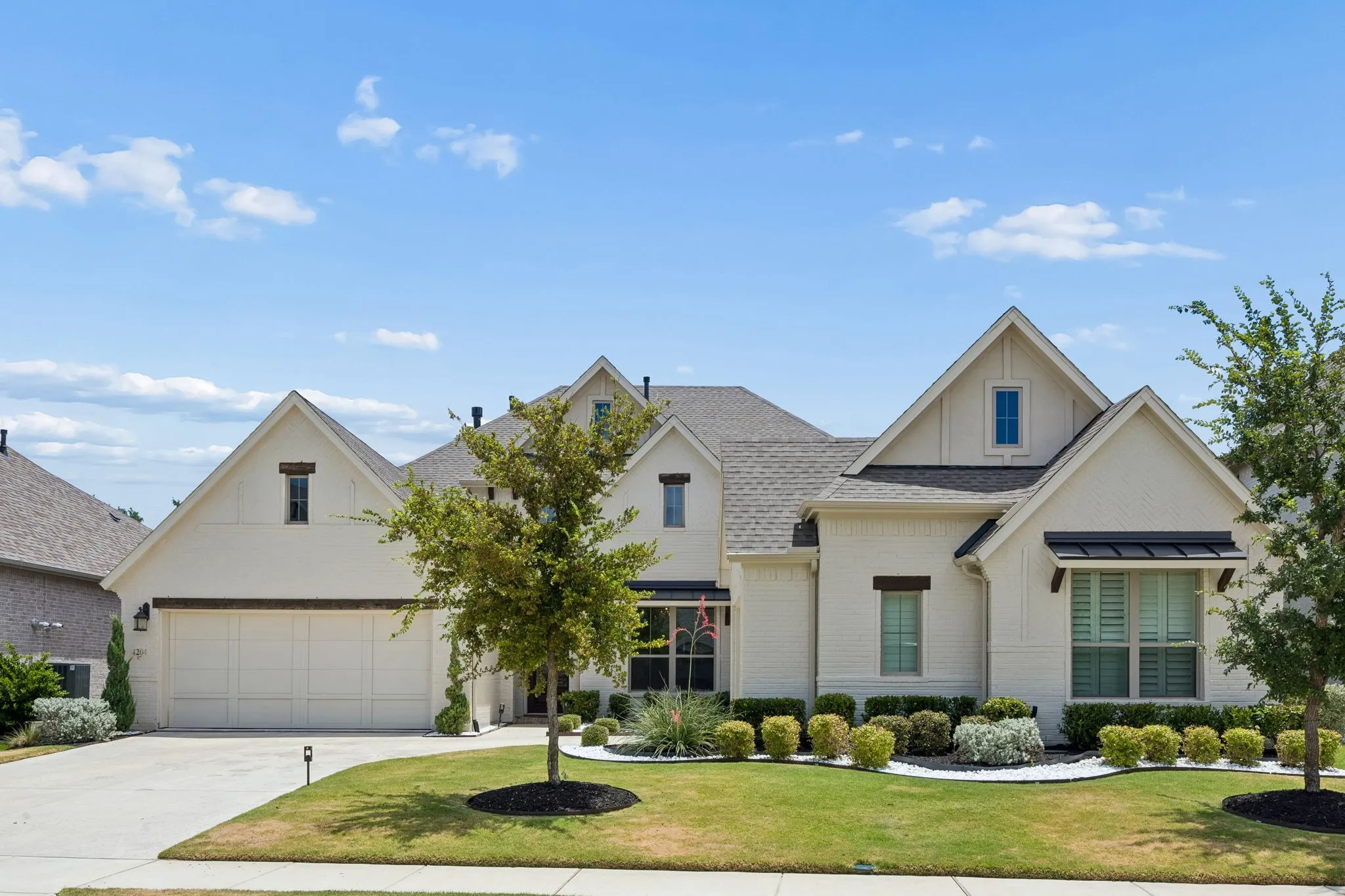 Single Family Residence For Sale in Denton County , 4204 Hidden Cove Road, Little Elm, Texas 75068, 4 Bedroom, 3 Bathroom, 3 Garage spaces, 3,168 Sqft, built in 2022, mls#21319861, Real Estate Agent in Little Elm, Homes For Sale in Denton county, Homes For Sale in Little Elm, Realtor in Little Elm Texas, Real Estate Brokerage Independent Realty Texas, Luminita Cordes Realtor