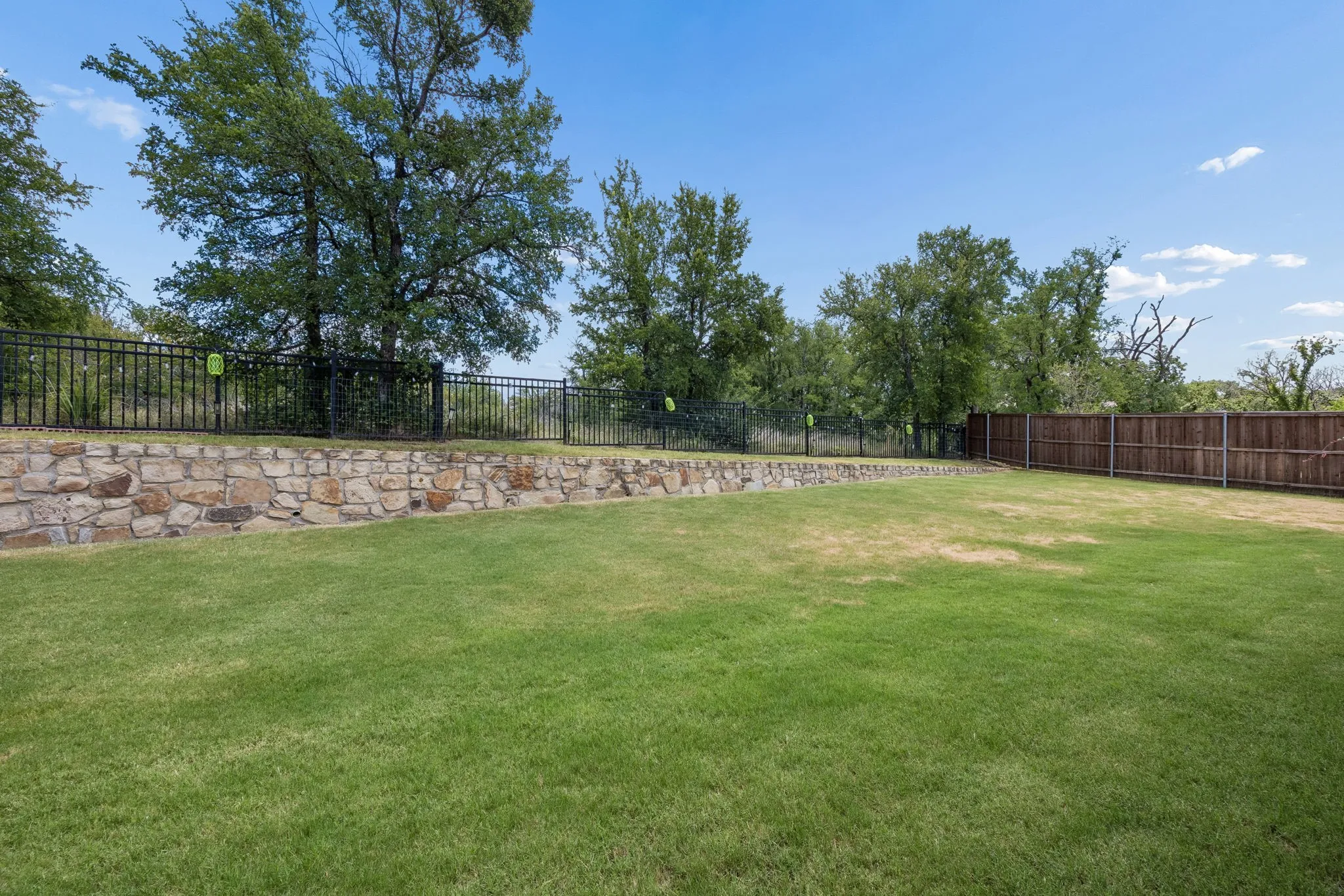 Single Family Residence For Sale in Denton County , 4204 Hidden Cove Road, Little Elm, Texas 75068, 4 Bedroom, 3 Bathroom, 3 Garage spaces, 3,168 Sqft, built in 2022, mls#21319861, Real Estate Agent in Little Elm, Homes For Sale in Denton county, Homes For Sale in Little Elm, Realtor in Little Elm Texas, Real Estate Brokerage Independent Realty Texas, Luminita Cordes Realtor