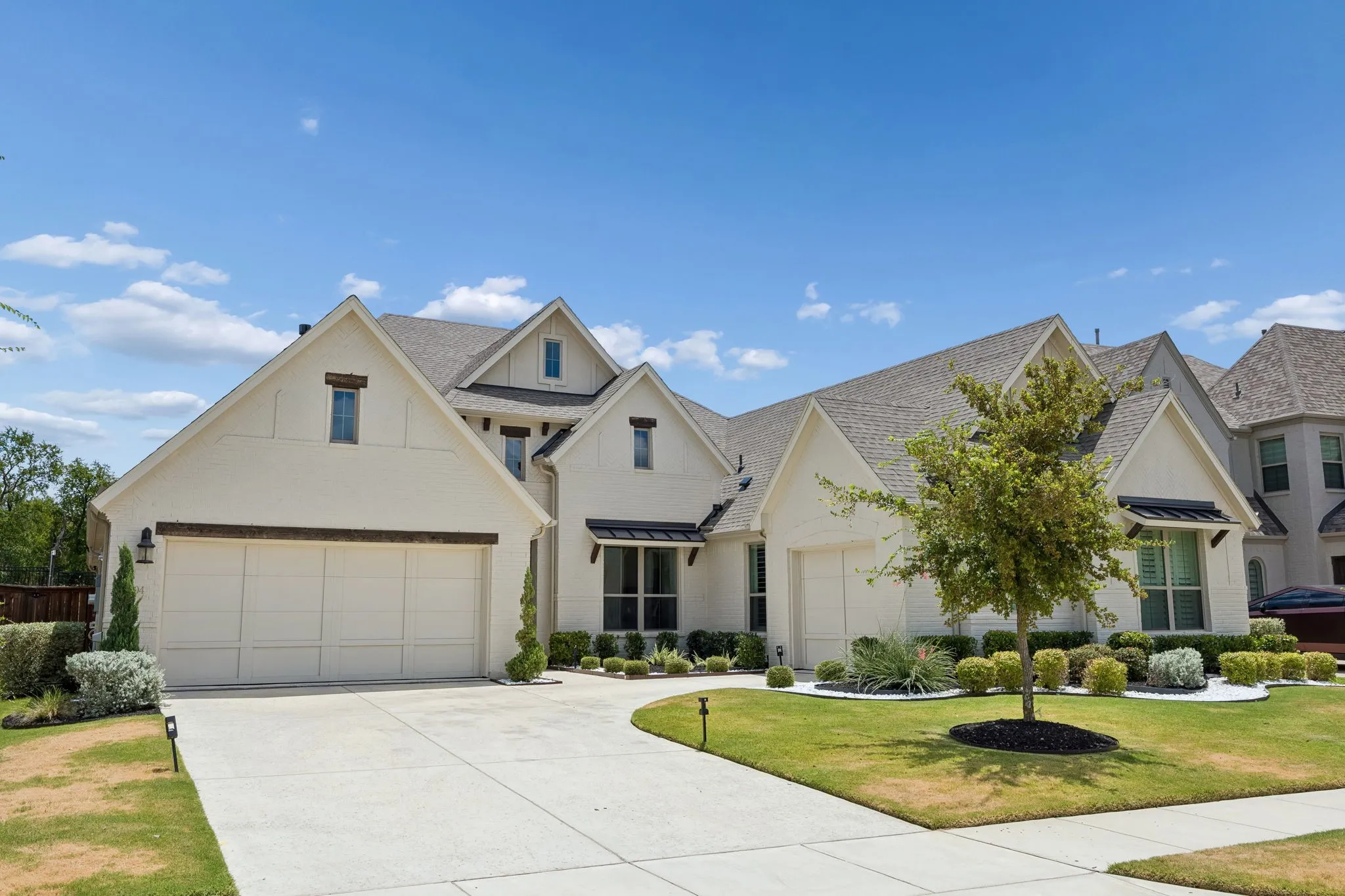 Single Family Residence For Sale in Denton County , 4204 Hidden Cove Road, Little Elm, Texas 75068, 4 Bedroom, 3 Bathroom, 3 Garage spaces, 3,168 Sqft, built in 2022, mls#21319861, Real Estate Agent in Little Elm, Homes For Sale in Denton county, Homes For Sale in Little Elm, Realtor in Little Elm Texas, Real Estate Brokerage Independent Realty Texas, Luminita Cordes Realtor