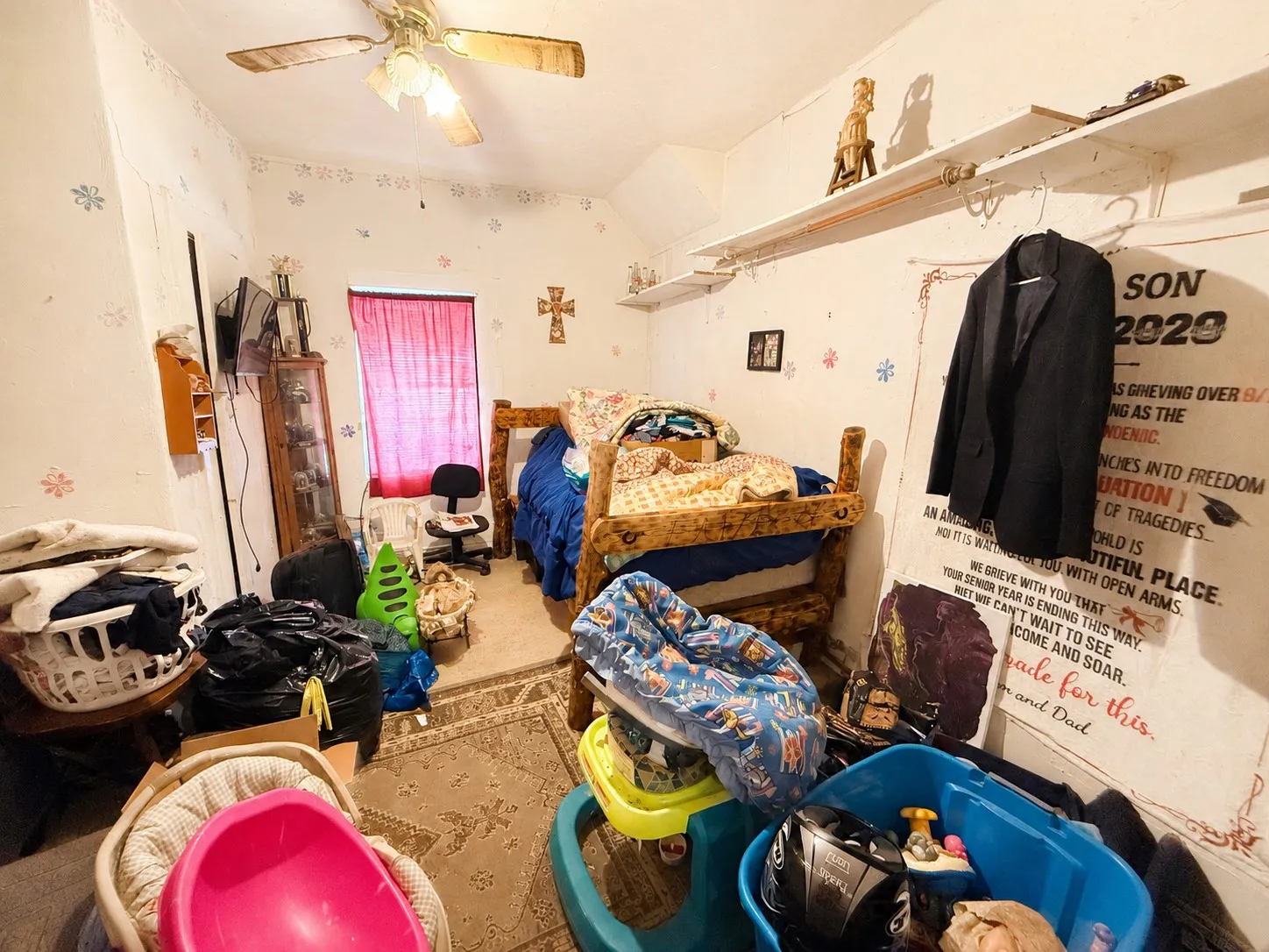 Single Family Residence For Sale in Navarro County , 601 SW 2nd Street, Kerens, Texas 75144, 2 Bedroom, 1 Bathroom, Garage spaces, 1,208 Sqft, built in 1910, mls#21320925, Real Estate Agent in Kerens, Homes For Sale in Navarro county, Homes For Sale in Kerens, Realtor in Kerens Texas, Real Estate Brokerage Independent Realty Texas, Luminita Cordes Realtor