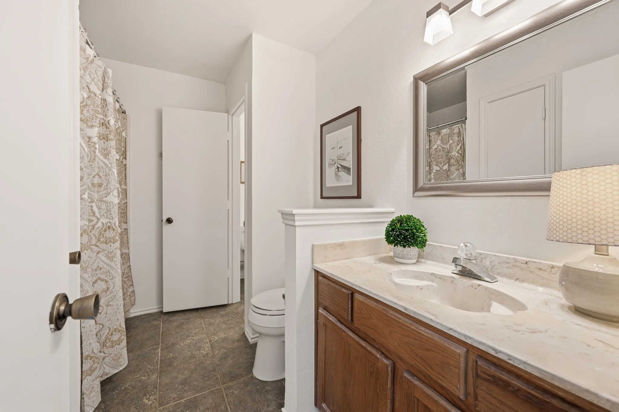 Single Family Residence For Sale in Tarrant County , 2507 Poppy Lane, Euless, Texas 76039, 3 Bedroom, 2 Bathroom, 2 Garage spaces, 1,154 Sqft, built in 1984, mls#21319382, Real Estate Agent in Euless, Homes For Sale in Tarrant county, Homes For Sale in Euless, Realtor in Euless Texas, Real Estate Brokerage Independent Realty Texas, Luminita Cordes Realtor