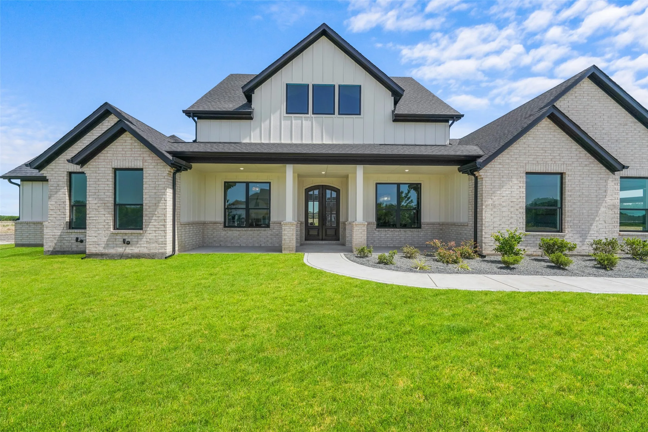Single Family Residence For Sale in Hunt County , 5370 Sunset Road, Caddo Mills, Texas 75135, 4 Bedroom, 4 Bathroom, 2 Garage spaces, 2,727 Sqft, built in 2026, mls#21318430, Real Estate Agent in Caddo Mills, Homes For Sale in Hunt county, Homes For Sale in Caddo Mills, Realtor in Caddo Mills Texas, Real Estate Brokerage Independent Realty Texas, Luminita Cordes Realtor