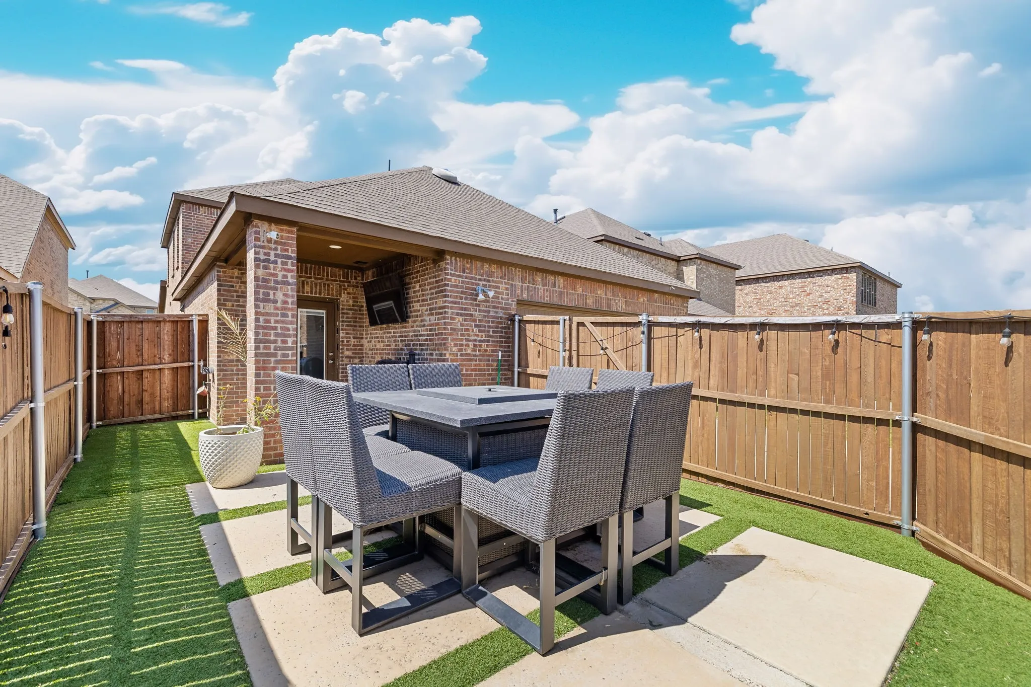 Single Family Residence For Sale in Collin County , 1521 Princeton Drive, Celina, Texas 75009, 4 Bedroom, 3 Bathroom, 2 Garage spaces, 1,947 Sqft, built in 2021, mls#21320863, Real Estate Agent in Celina, Homes For Sale in Collin county, Homes For Sale in Celina, Realtor in Celina Texas, Real Estate Brokerage Independent Realty Texas, Luminita Cordes Realtor