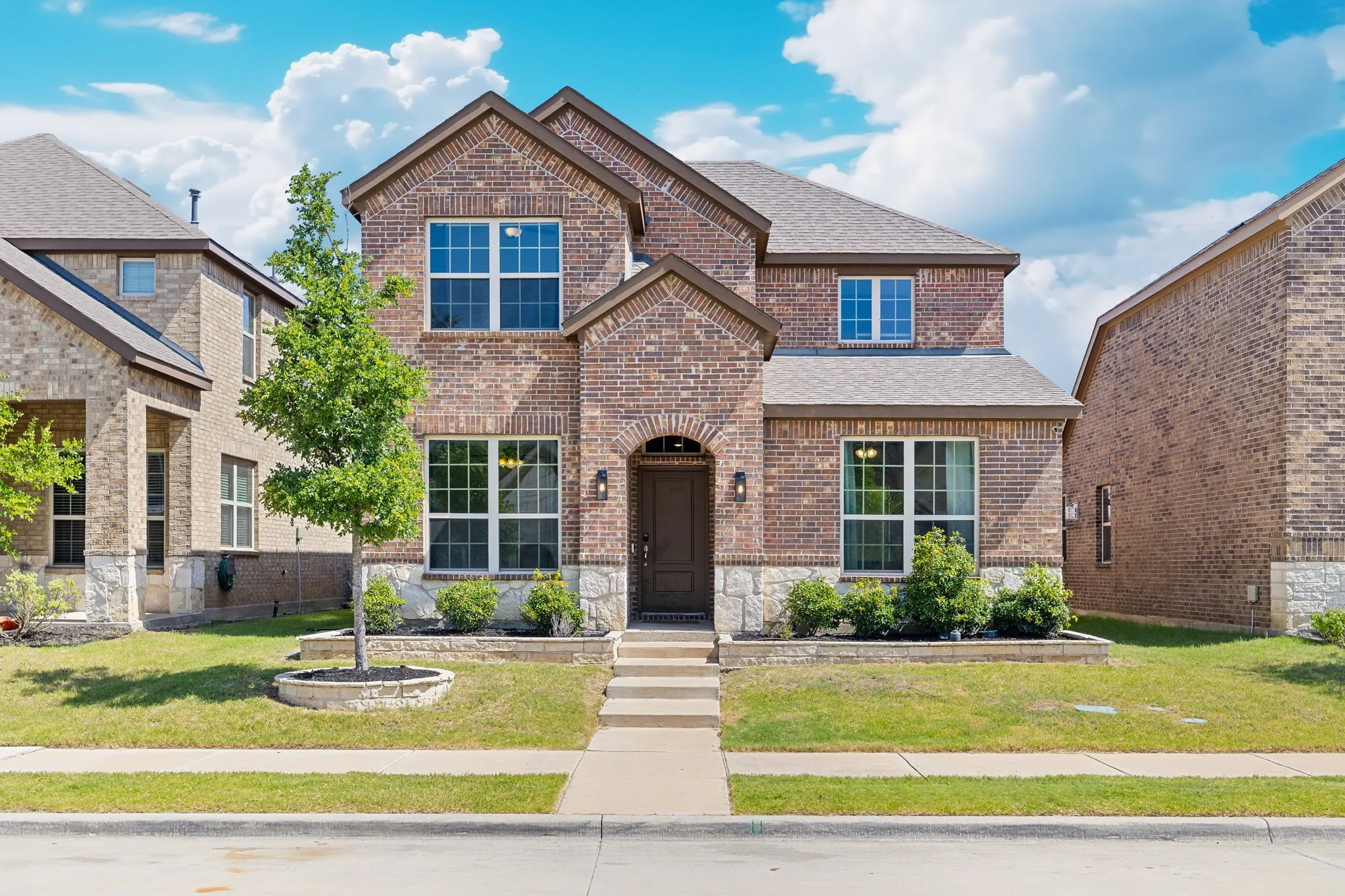Single Family Residence For Sale in Collin County , 1521 Princeton Drive, Celina, Texas 75009, 4 Bedroom, 3 Bathroom, 2 Garage spaces, 1,947 Sqft, built in 2021, mls#21320863, Real Estate Agent in Celina, Homes For Sale in Collin county, Homes For Sale in Celina, Realtor in Celina Texas, Real Estate Brokerage Independent Realty Texas, Luminita Cordes Realtor