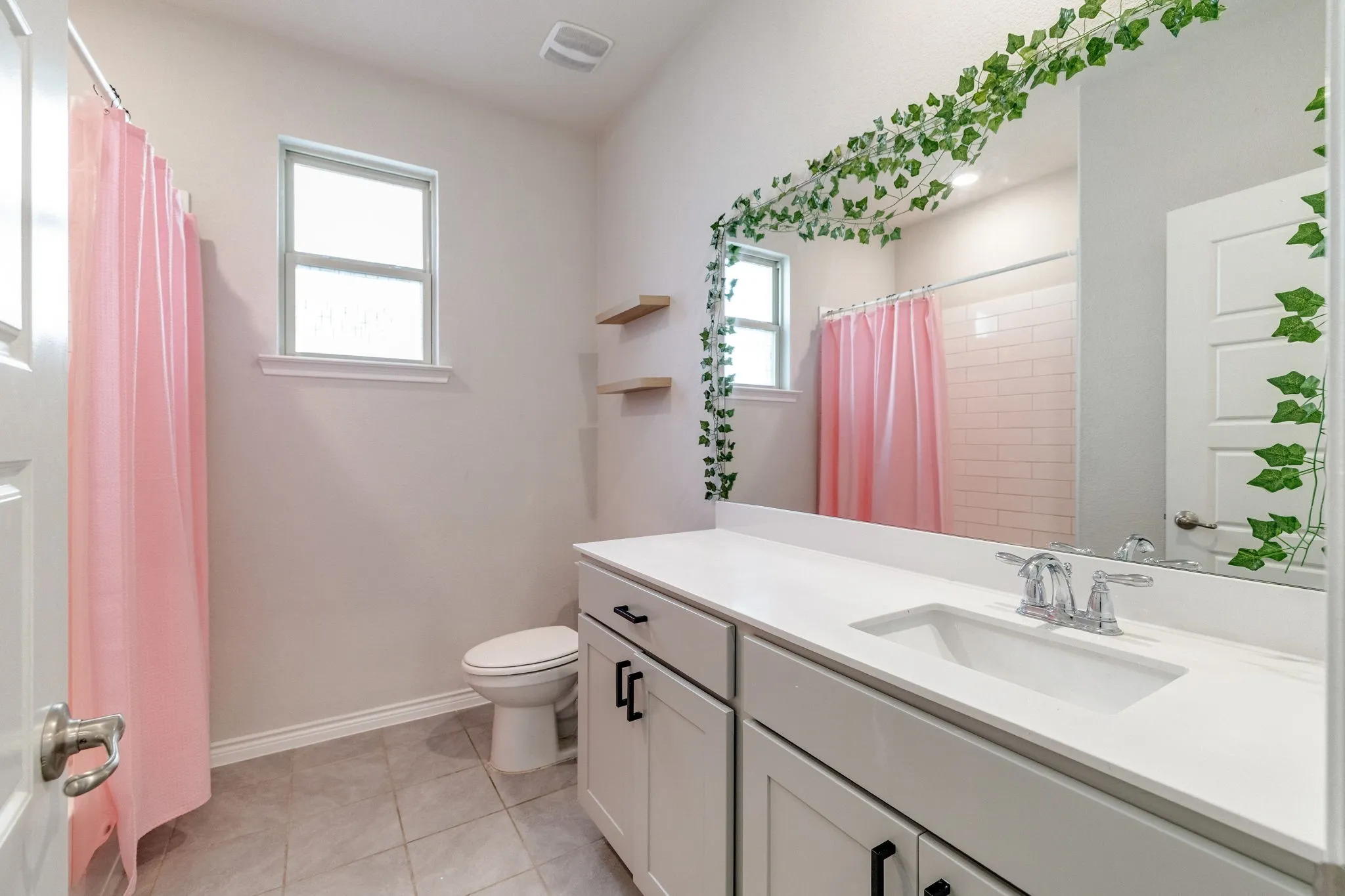 Single Family Residence For Sale in Collin County , 1521 Princeton Drive, Celina, Texas 75009, 4 Bedroom, 3 Bathroom, 2 Garage spaces, 1,947 Sqft, built in 2021, mls#21320863, Real Estate Agent in Celina, Homes For Sale in Collin county, Homes For Sale in Celina, Realtor in Celina Texas, Real Estate Brokerage Independent Realty Texas, Luminita Cordes Realtor