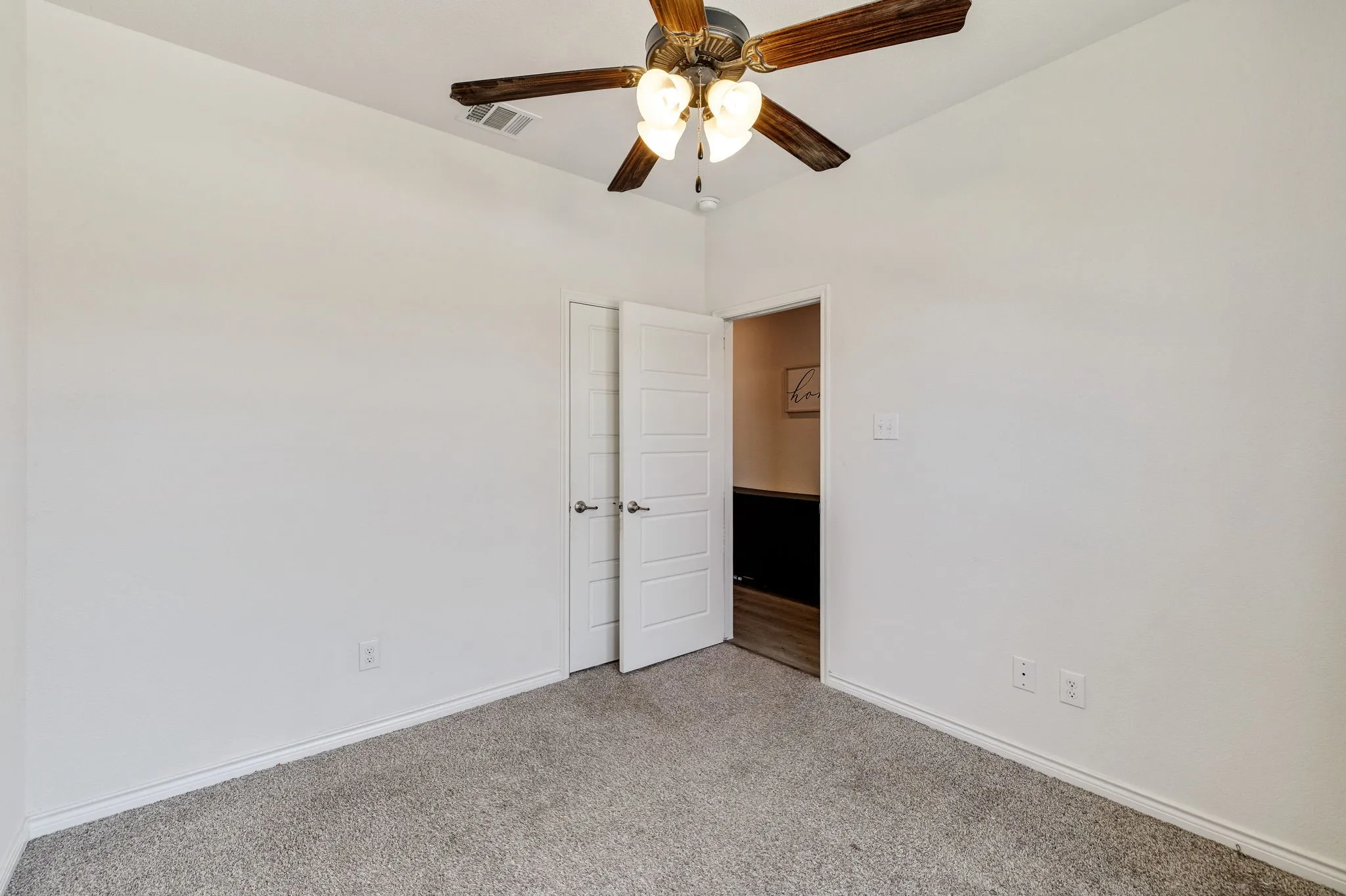 Single Family Residence For Sale in Collin County , 1521 Princeton Drive, Celina, Texas 75009, 4 Bedroom, 3 Bathroom, 2 Garage spaces, 1,947 Sqft, built in 2021, mls#21320863, Real Estate Agent in Celina, Homes For Sale in Collin county, Homes For Sale in Celina, Realtor in Celina Texas, Real Estate Brokerage Independent Realty Texas, Luminita Cordes Realtor