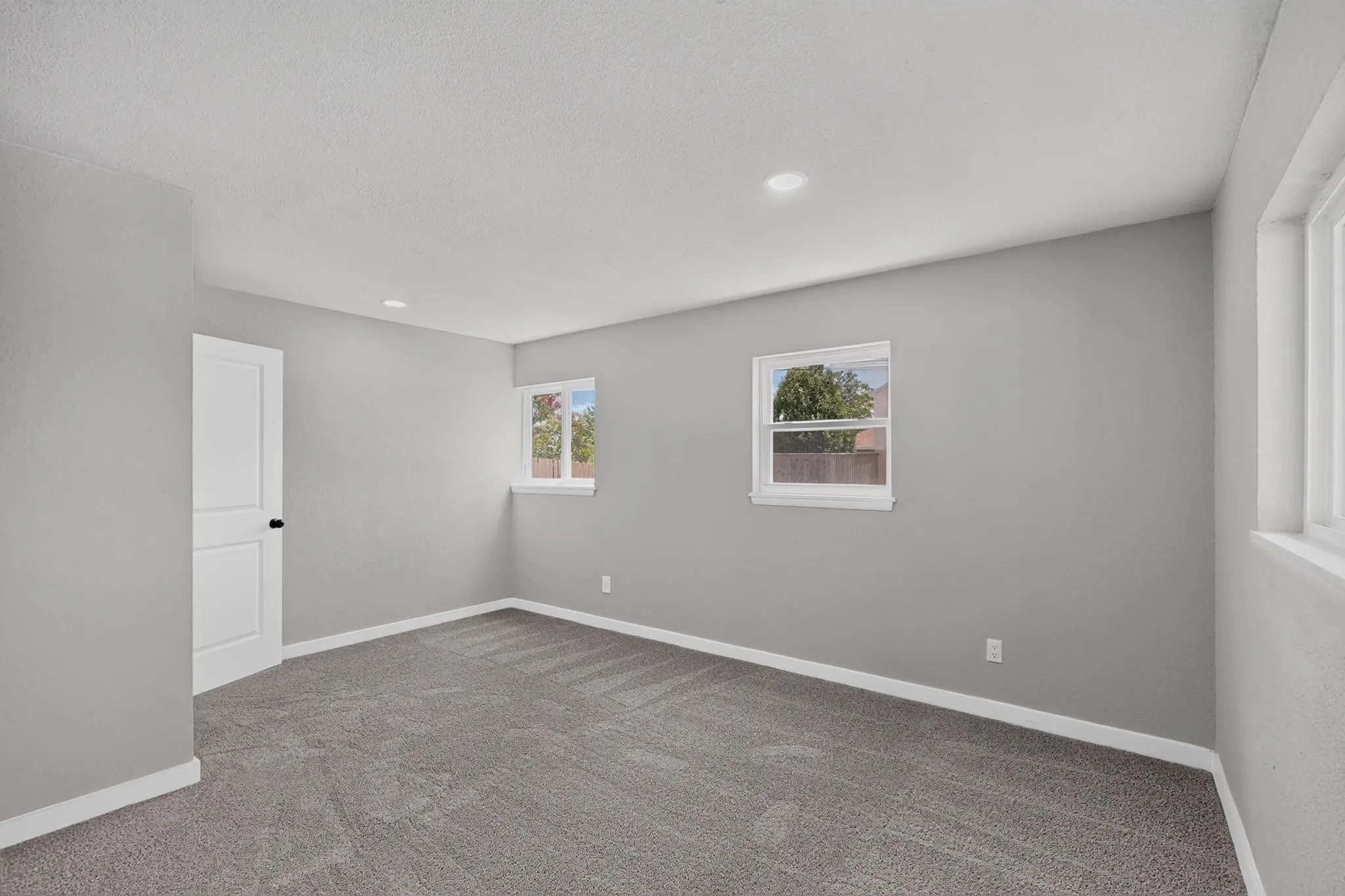 Single Family Residence For Sale in Dallas County , 1125 Woodcrest Drive, Garland, Texas 75040, 3 Bedroom, 2 Bathroom, Garage spaces, 1,340 Sqft, built in 1962, mls#21320958, Real Estate Agent in Garland, Homes For Sale in Dallas county, Homes For Sale in Garland, Realtor in Garland Texas, Real Estate Brokerage Independent Realty Texas, Luminita Cordes Realtor