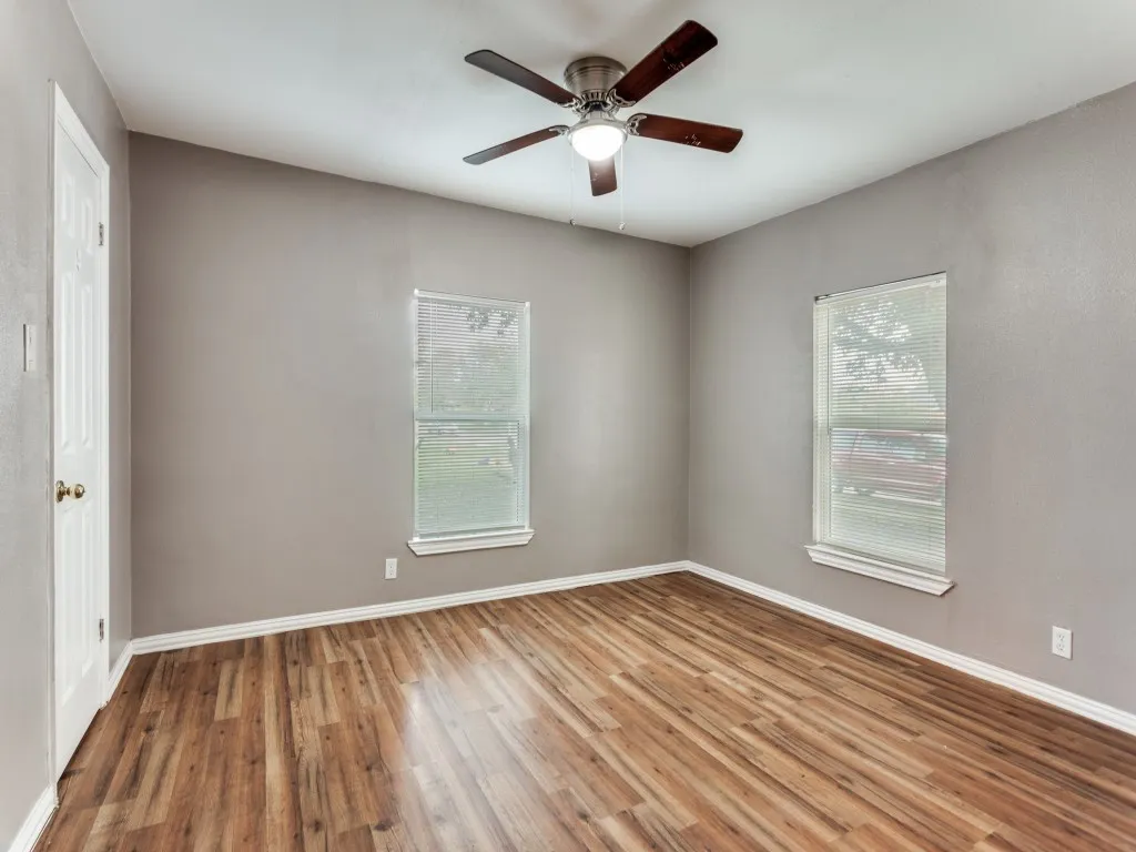 Single Family Residence For Sale in Tarrant County , 4309 Patricia Street, Haltom City, Texas 76117, 4 Bedroom, 2 Bathroom, Garage spaces, 1,280 Sqft, built in 1952, mls#21319986, Real Estate Agent in Haltom City, Homes For Sale in Tarrant county, Homes For Sale in Haltom City, Realtor in Haltom City Texas, Real Estate Brokerage Independent Realty Texas, Luminita Cordes Realtor