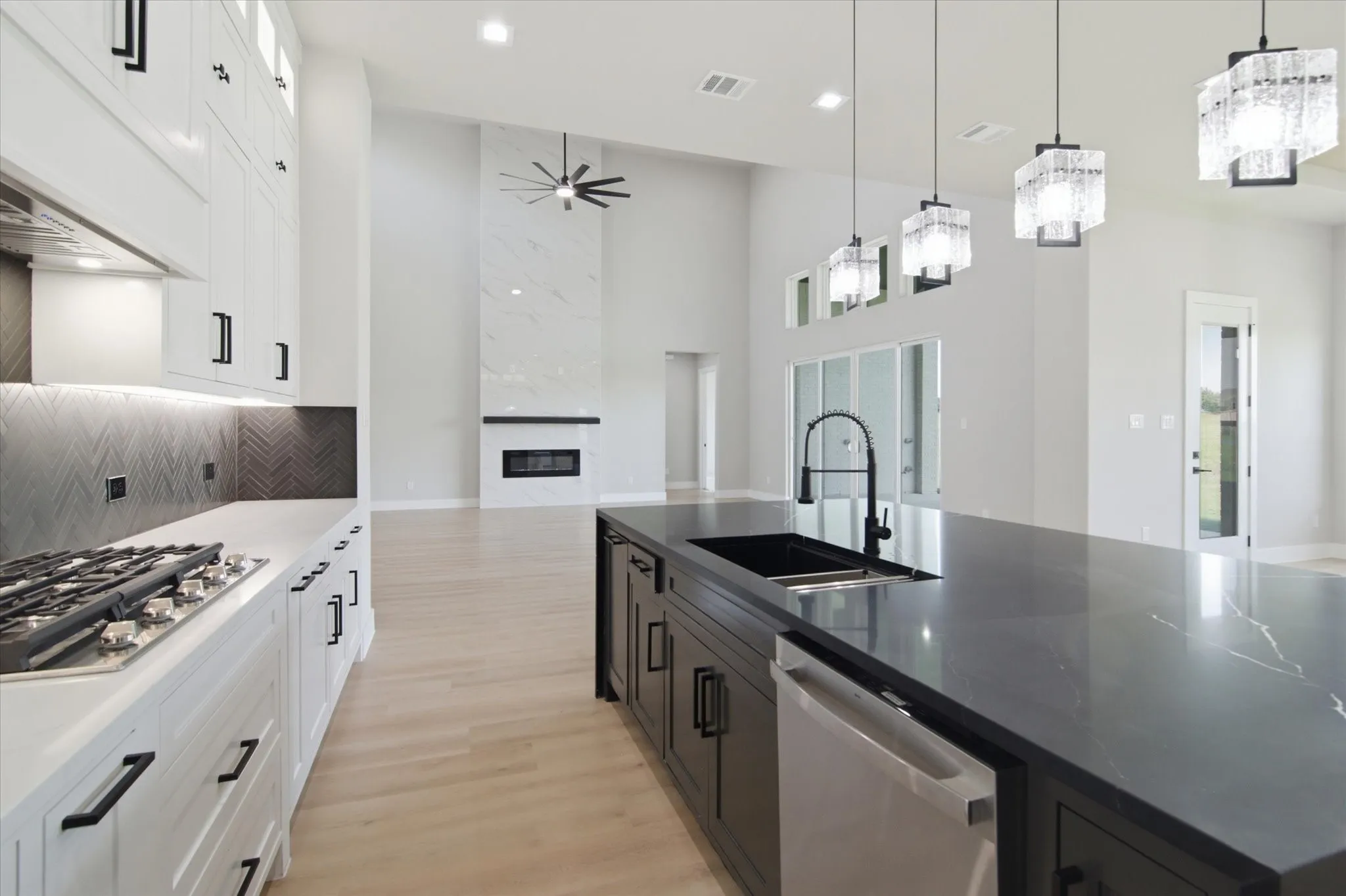 Single Family Residence For Sale in Collin County , 59 Country Ridge Road, Melissa, Texas 75454, 4 Bedroom, 5 Bathroom, 3 Garage spaces, 3,587 Sqft, built in 2026, Price $979,000, mls#21320975, Real Estate Agent in Melissa, Homes For Sale in Collin county, Homes For Sale in Melissa, Realtor in Melissa Texas, Real Estate Brokerage Independent Realty Texas, Luminita Cordes Realtor
