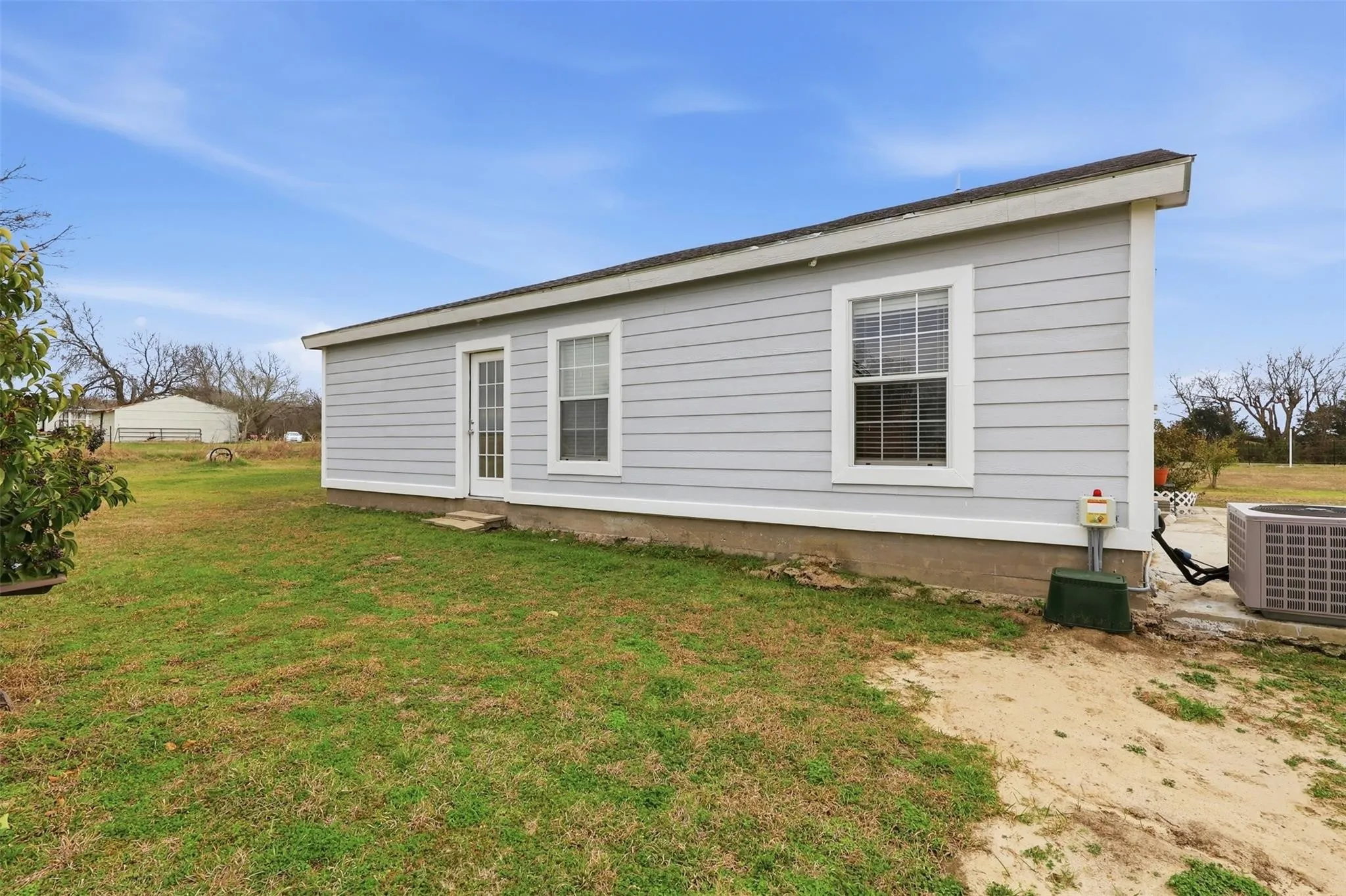 Single Family Residence For Rent in Hunt County , 304 County Road 2260, Greenville, Texas 75402, 3 Bedroom, 2 Bathroom, Garage spaces, 1,600 Sqft, built in 2018, mls#21320978, Real Estate Agent in Greenville, Homes For Rent in Hunt county, Homes For Rent in Greenville, Realtor in Greenville Texas, Real Estate Brokerage Independent Realty Texas, Luminita Cordes Realtor