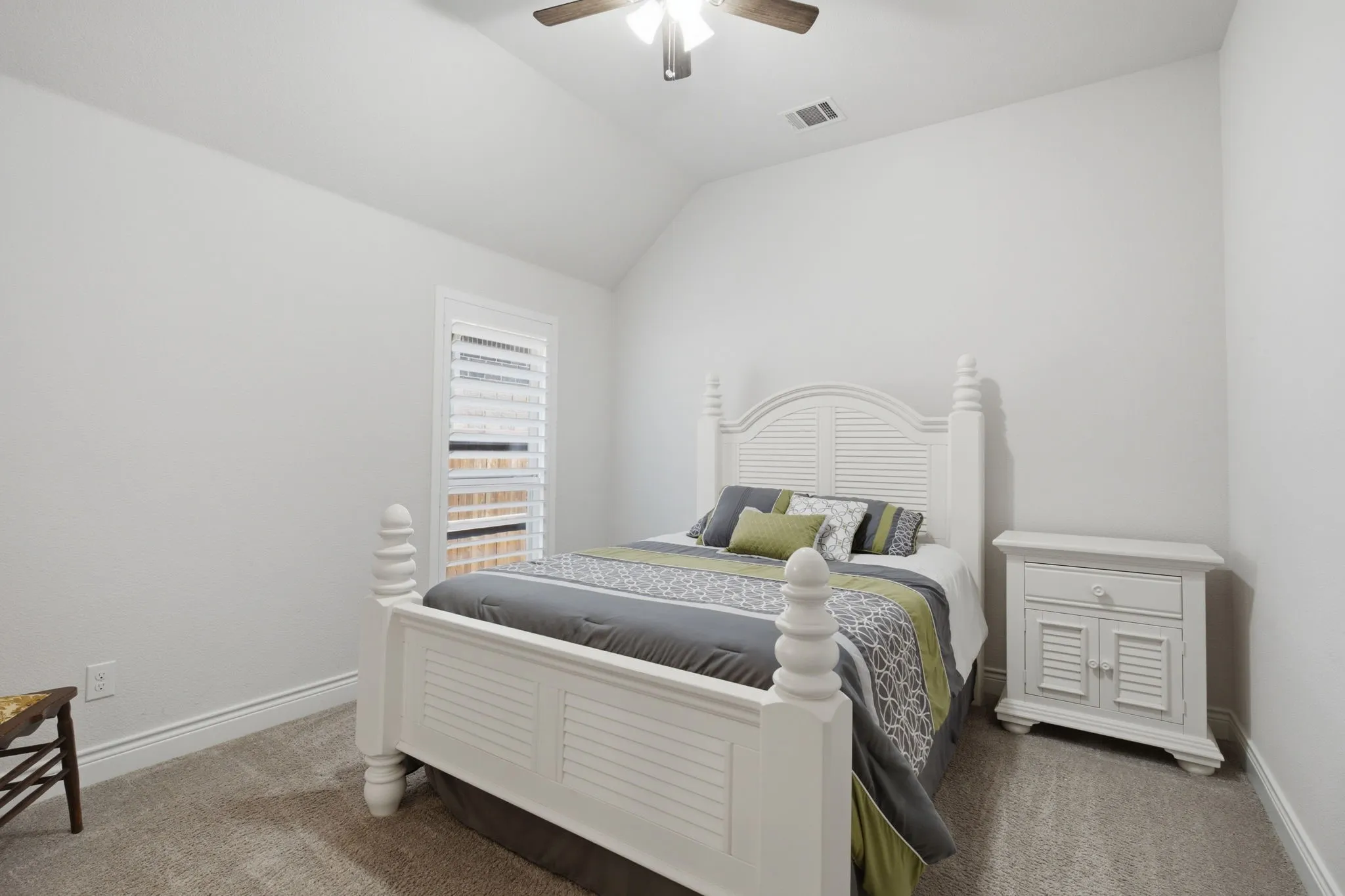 Single Family Residence For Sale in Collin County , 8612 Backwater Bay Cove, Mc Kinney, Texas 75071, 4 Bedroom, 3 Bathroom, 2 Garage spaces, 2,544 Sqft, built in 2018, mls#21320916, Real Estate Agent in Mc Kinney, Homes For Sale in Collin county, Homes For Sale in Mc Kinney, Realtor in Mc Kinney Texas, Real Estate Brokerage Independent Realty Texas, Luminita Cordes Realtor