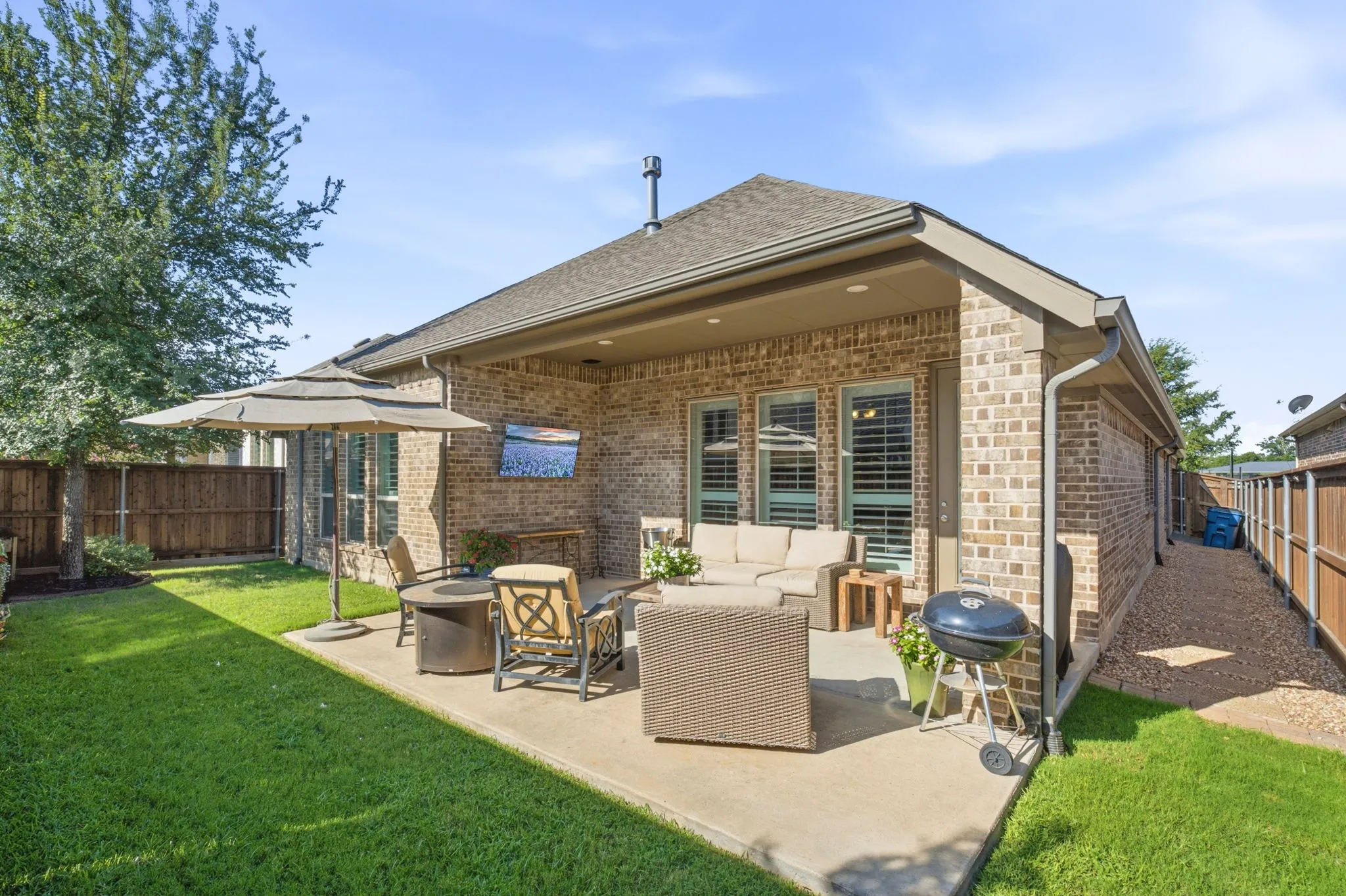 Single Family Residence For Sale in Collin County , 8612 Backwater Bay Cove, Mc Kinney, Texas 75071, 4 Bedroom, 3 Bathroom, 2 Garage spaces, 2,544 Sqft, built in 2018, mls#21320916, Real Estate Agent in Mc Kinney, Homes For Sale in Collin county, Homes For Sale in Mc Kinney, Realtor in Mc Kinney Texas, Real Estate Brokerage Independent Realty Texas, Luminita Cordes Realtor