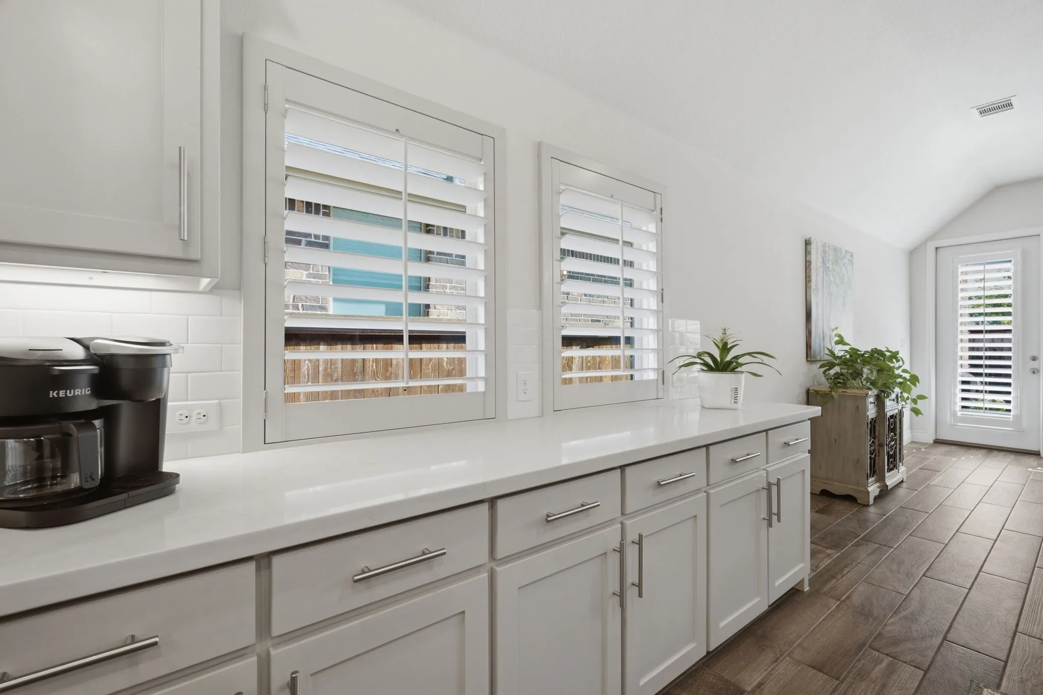 Single Family Residence For Sale in Collin County , 8612 Backwater Bay Cove, Mc Kinney, Texas 75071, 4 Bedroom, 3 Bathroom, 2 Garage spaces, 2,544 Sqft, built in 2018, mls#21320916, Real Estate Agent in Mc Kinney, Homes For Sale in Collin county, Homes For Sale in Mc Kinney, Realtor in Mc Kinney Texas, Real Estate Brokerage Independent Realty Texas, Luminita Cordes Realtor