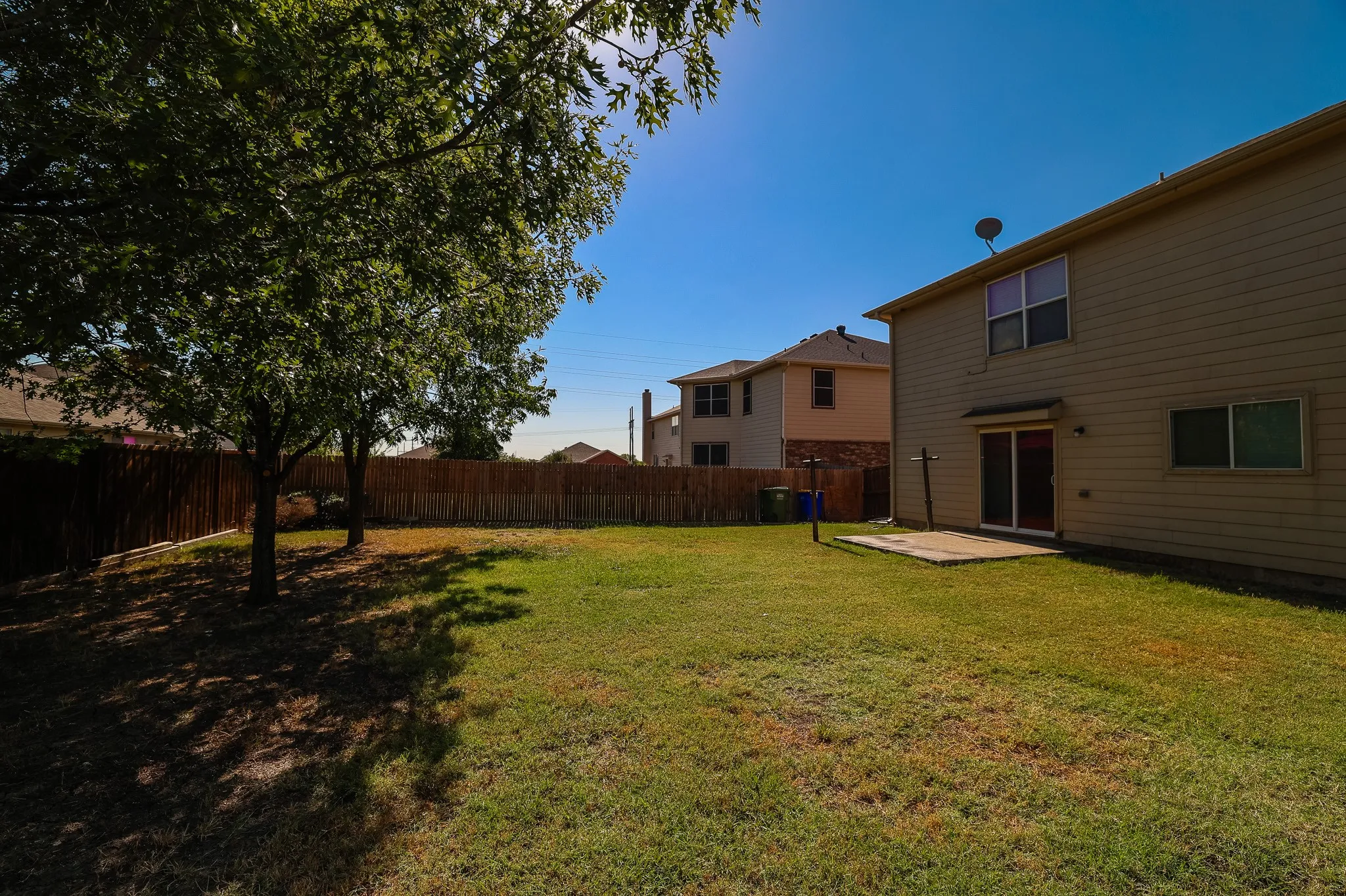 Single Family Residence For Rent in Denton County , 1645 Dream Catcher Way, Krum, Texas 76249, 3 Bedrooms, 2 Bathrooms, 2 Garage spaces, 2,024 Sqft, built in 2009, Price $2,100, mls#21320967, Real Estate Agent in Krum, Homes For Rent in Denton county, Homes For Rent in Krum, Realtor in Krum Texas, Real Estate Brokerage Independent Realty Texas, Luminita Cordes Realtor