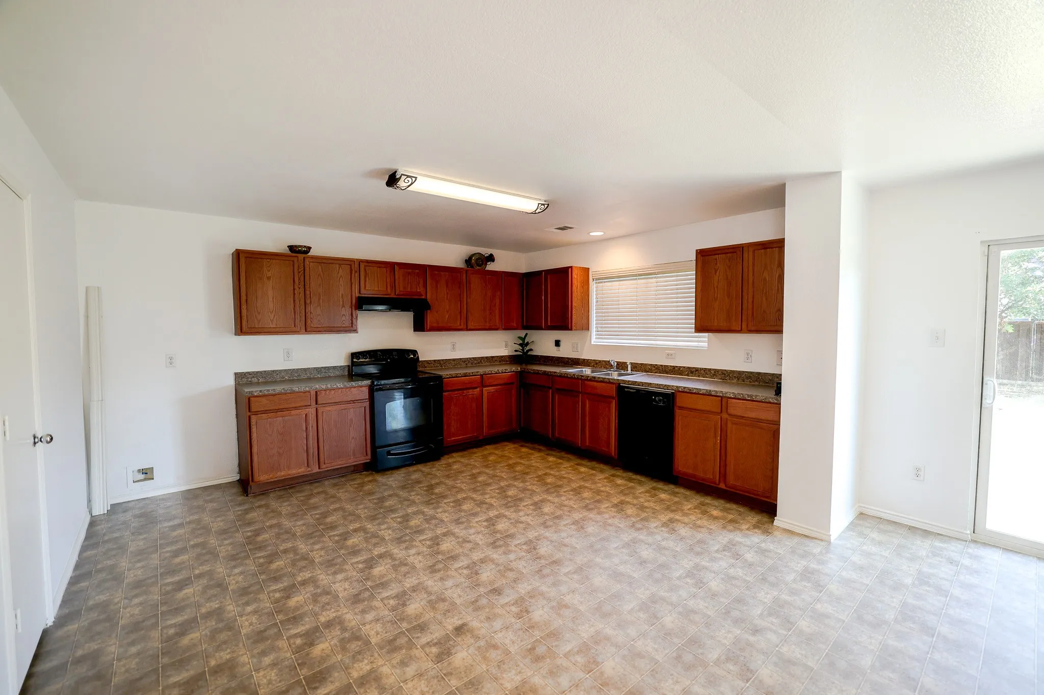 Single Family Residence For Rent in Denton County , 1645 Dream Catcher Way, Krum, Texas 76249, 3 Bedrooms, 2 Bathrooms, 2 Garage spaces, 2,024 Sqft, built in 2009, Price $2,100, mls#21320967, Real Estate Agent in Krum, Homes For Rent in Denton county, Homes For Rent in Krum, Realtor in Krum Texas, Real Estate Brokerage Independent Realty Texas, Luminita Cordes Realtor