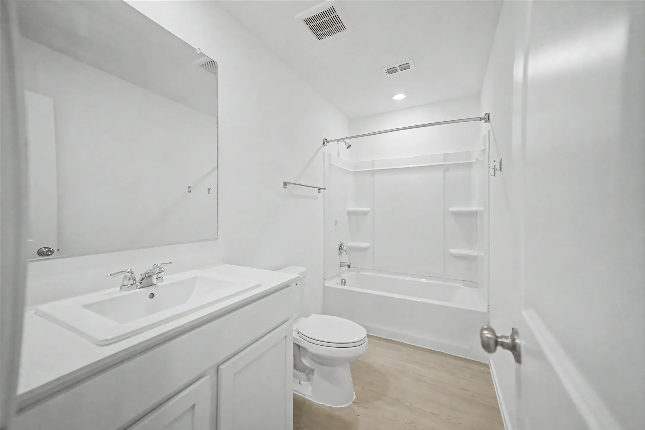 Single Family Residence For Rent in Denton County , 237 Ashbrook Street, Little Elm, Texas 75068, 3 Bedroom, 2 Bathroom, 2 Garage spaces, 1,504 Sqft, built in 2024, mls#21320998, Real Estate Agent in Little Elm, Homes For Rent in Denton county, Homes For Rent in Little Elm, Realtor in Little Elm Texas, Real Estate Brokerage Independent Realty Texas, Luminita Cordes Realtor