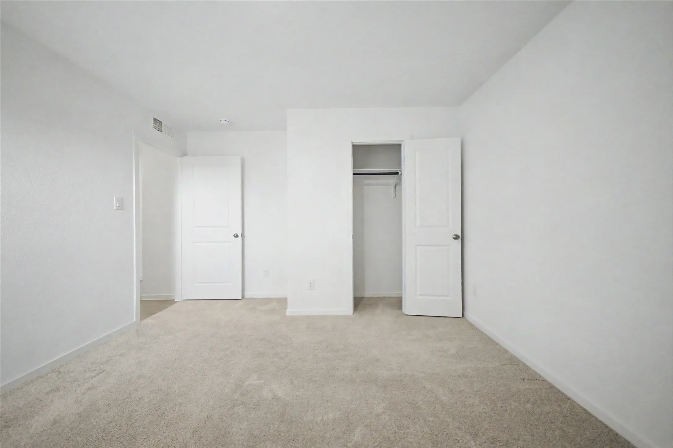 Single Family Residence For Rent in Denton County , 237 Ashbrook Street, Little Elm, Texas 75068, 3 Bedroom, 2 Bathroom, 2 Garage spaces, 1,504 Sqft, built in 2024, mls#21320998, Real Estate Agent in Little Elm, Homes For Rent in Denton county, Homes For Rent in Little Elm, Realtor in Little Elm Texas, Real Estate Brokerage Independent Realty Texas, Luminita Cordes Realtor