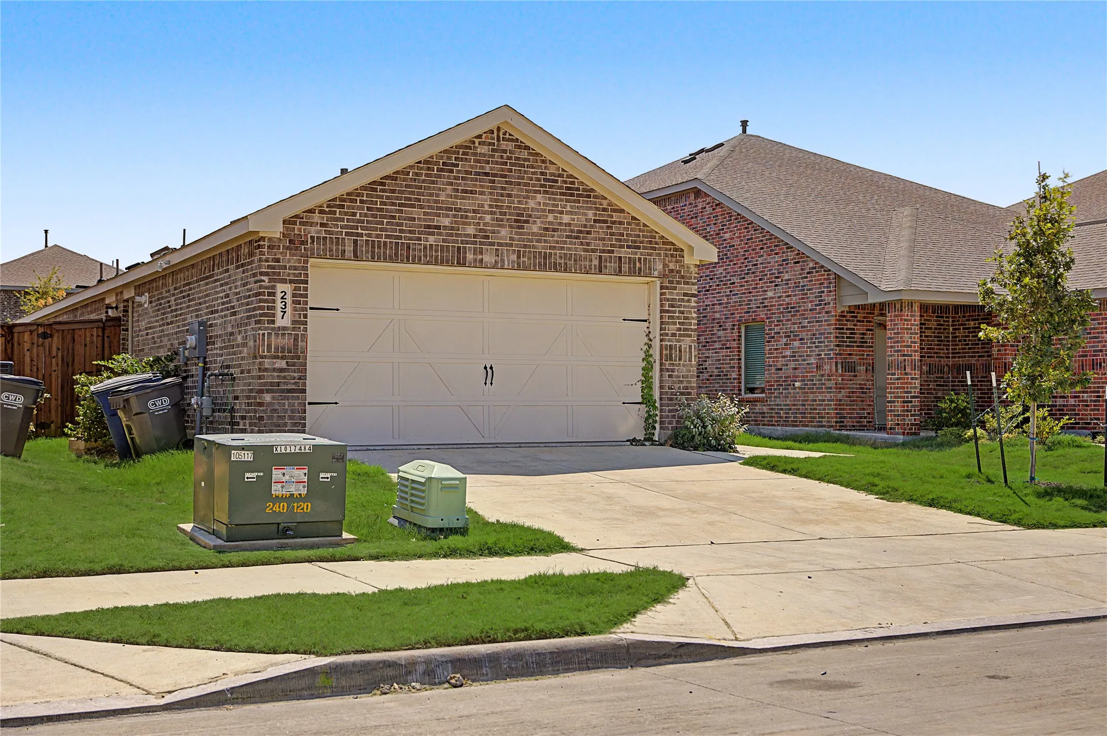 Single Family Residence For Rent in Denton County , 237 Ashbrook Street, Little Elm, Texas 75068, 3 Bedroom, 2 Bathroom, 2 Garage spaces, 1,504 Sqft, built in 2024, mls#21320998, Real Estate Agent in Little Elm, Homes For Rent in Denton county, Homes For Rent in Little Elm, Realtor in Little Elm Texas, Real Estate Brokerage Independent Realty Texas, Luminita Cordes Realtor