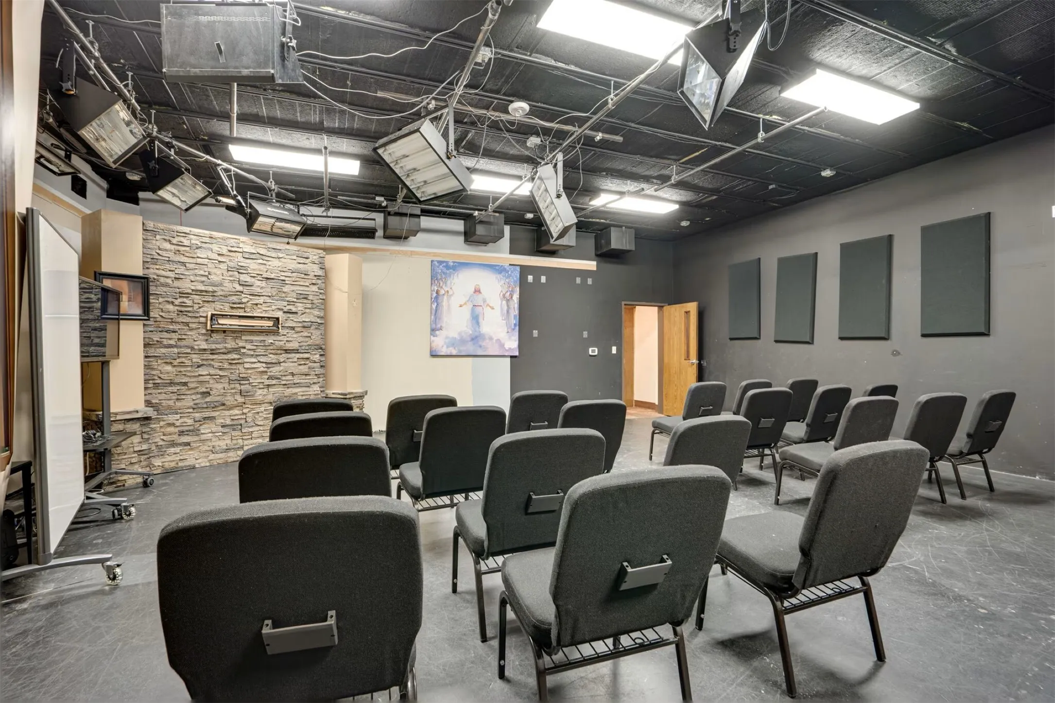 Office For Sale in Dallas County , 8855 N Stemmons Freeway, Dallas, Texas 75247, 0, 0, Garage spaces, 0 Sqft, built in 1970, Price $2,300,000, mls#21320790, Real Estate Agent in Dallas, Homes For Sale in Dallas county, Homes For Sale in Dallas, Realtor in Dallas Texas, Real Estate Brokerage Independent Realty Texas, Luminita Cordes Realtor