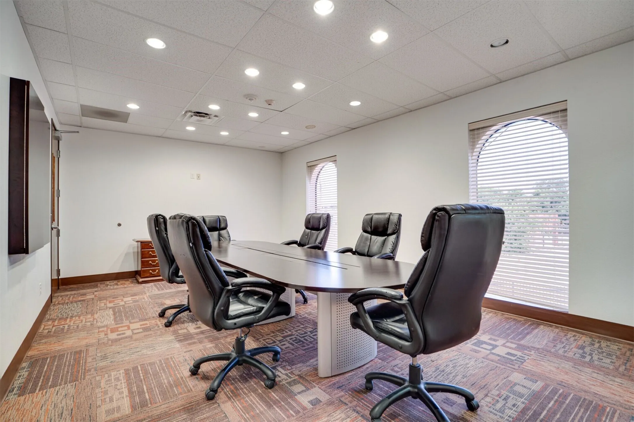 Office For Sale in Dallas County , 8855 N Stemmons Freeway, Dallas, Texas 75247, 0, 0, Garage spaces, 0 Sqft, built in 1970, Price $2,300,000, mls#21320790, Real Estate Agent in Dallas, Homes For Sale in Dallas county, Homes For Sale in Dallas, Realtor in Dallas Texas, Real Estate Brokerage Independent Realty Texas, Luminita Cordes Realtor