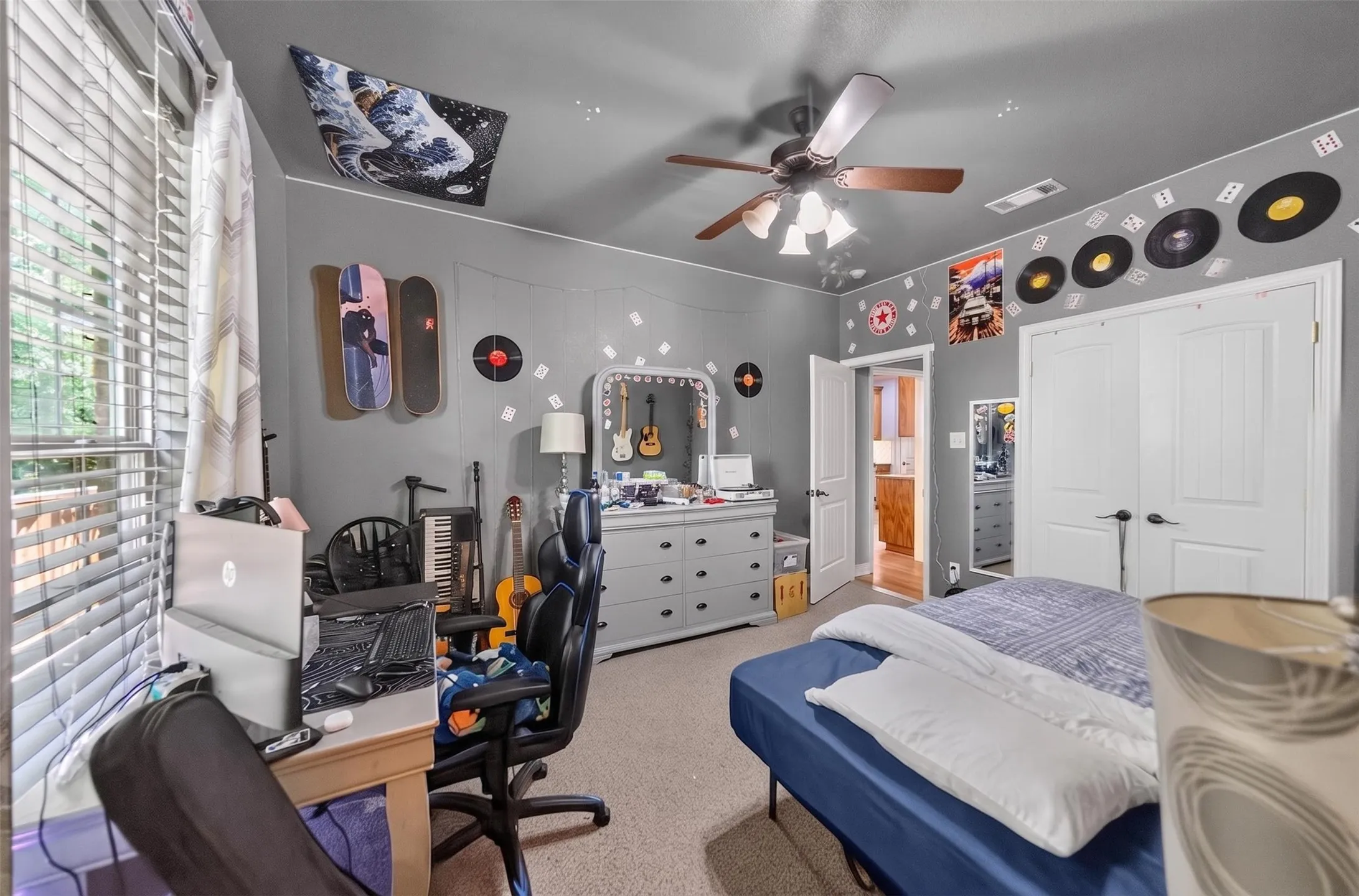 Single Family Residence For Sale in Smith County , 14317 Cedarwood Circle, Tyler, Texas 75703, 4 Bedroom, 3 Bathroom, 2 Garage spaces, 2,590 Sqft, built in 2009, mls#21320970, Real Estate Agent in Tyler, Homes For Sale in Smith county, Homes For Sale in Tyler, Realtor in Tyler Texas, Real Estate Brokerage Independent Realty Texas, Luminita Cordes Realtor