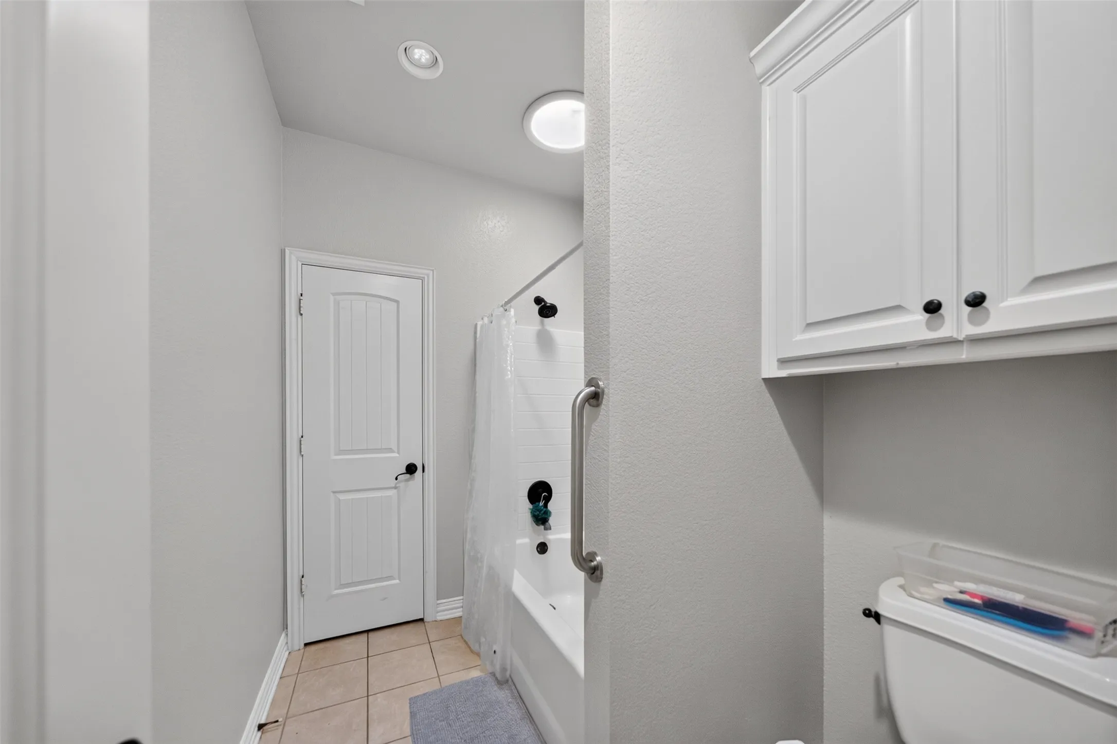 Single Family Residence For Sale in Smith County , 14317 Cedarwood Circle, Tyler, Texas 75703, 4 Bedroom, 3 Bathroom, 2 Garage spaces, 2,590 Sqft, built in 2009, mls#21320970, Real Estate Agent in Tyler, Homes For Sale in Smith county, Homes For Sale in Tyler, Realtor in Tyler Texas, Real Estate Brokerage Independent Realty Texas, Luminita Cordes Realtor
