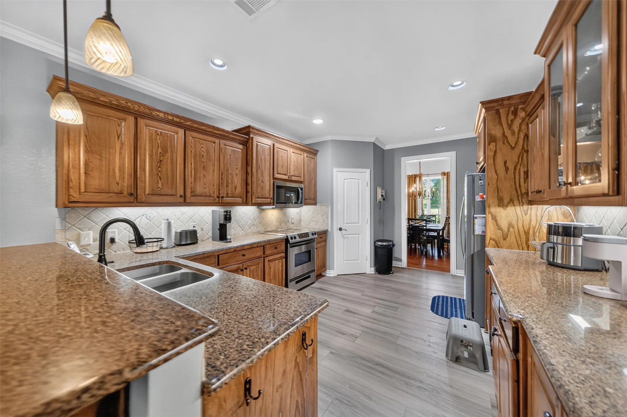 Single Family Residence For Sale in Smith County , 14317 Cedarwood Circle, Tyler, Texas 75703, 4 Bedroom, 3 Bathroom, 2 Garage spaces, 2,590 Sqft, built in 2009, mls#21320970, Real Estate Agent in Tyler, Homes For Sale in Smith county, Homes For Sale in Tyler, Realtor in Tyler Texas, Real Estate Brokerage Independent Realty Texas, Luminita Cordes Realtor