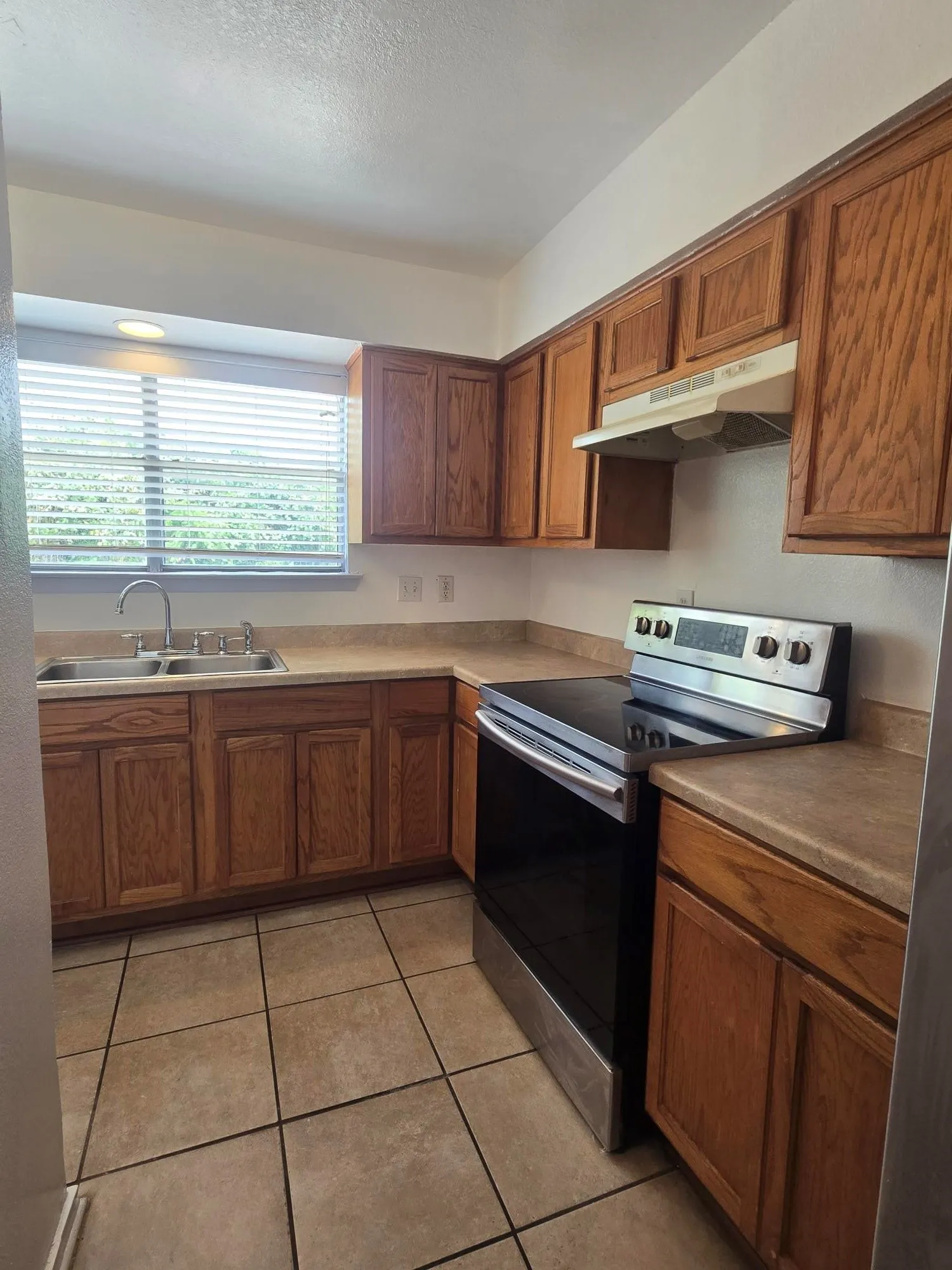 Condominium For Sale in Dallas County , 7175 Fair Oaks Avenue 53, Dallas, Texas 75231, 2 Bedroom, 3 Bathroom, Garage spaces, 1,347 Sqft, built in 1974, mls#21314852, Real Estate Agent in Dallas, Homes For Sale in Dallas county, Homes For Sale in Dallas, Realtor in Dallas Texas, Real Estate Brokerage Independent Realty Texas, Luminita Cordes Realtor