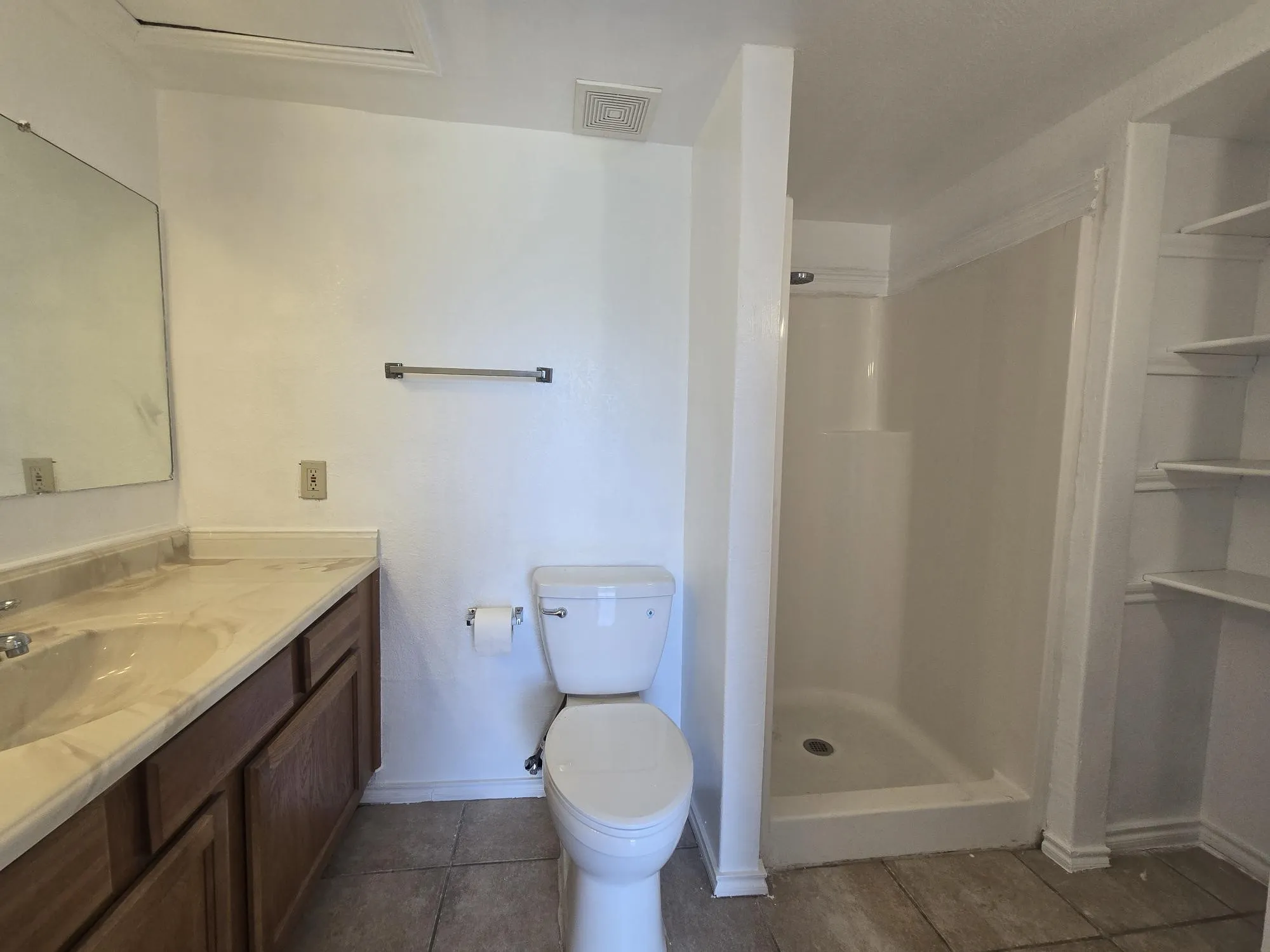 Condominium For Sale in Dallas County , 7175 Fair Oaks Avenue 53, Dallas, Texas 75231, 2 Bedroom, 3 Bathroom, Garage spaces, 1,347 Sqft, built in 1974, mls#21314852, Real Estate Agent in Dallas, Homes For Sale in Dallas county, Homes For Sale in Dallas, Realtor in Dallas Texas, Real Estate Brokerage Independent Realty Texas, Luminita Cordes Realtor