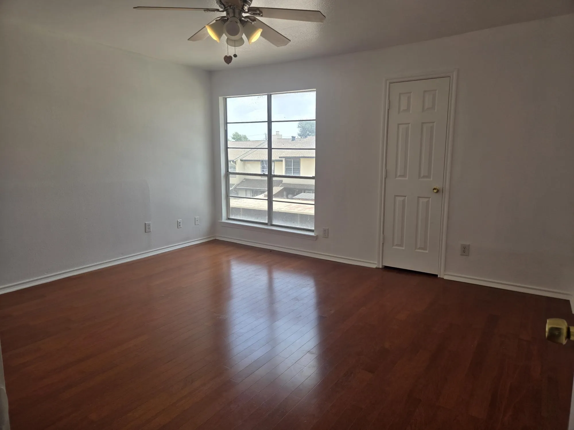Condominium For Sale in Dallas County , 7175 Fair Oaks Avenue 53, Dallas, Texas 75231, 2 Bedroom, 3 Bathroom, Garage spaces, 1,347 Sqft, built in 1974, mls#21314852, Real Estate Agent in Dallas, Homes For Sale in Dallas county, Homes For Sale in Dallas, Realtor in Dallas Texas, Real Estate Brokerage Independent Realty Texas, Luminita Cordes Realtor