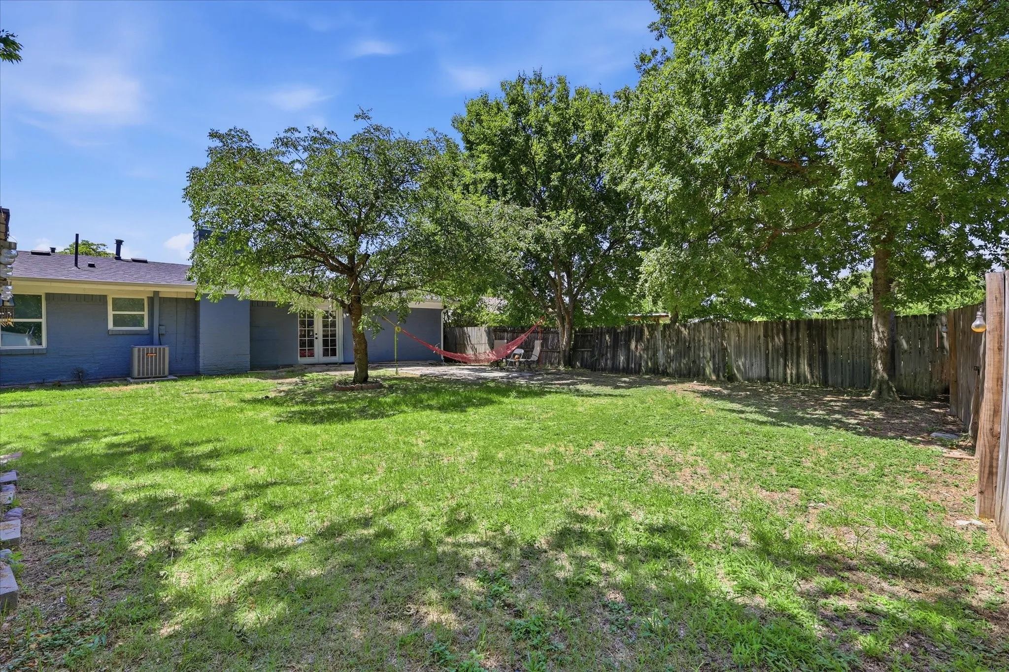 Single Family Residence For Sale in Dallas County , 2715 Cary Drive, Mesquite, Texas 75150, 4 Bedroom, 3 Bathroom, Garage spaces, 1,442 Sqft, built in 1959, mls#21320366, Real Estate Agent in Mesquite, Homes For Sale in Dallas county, Homes For Sale in Mesquite, Realtor in Mesquite Texas, Real Estate Brokerage Independent Realty Texas, Luminita Cordes Realtor