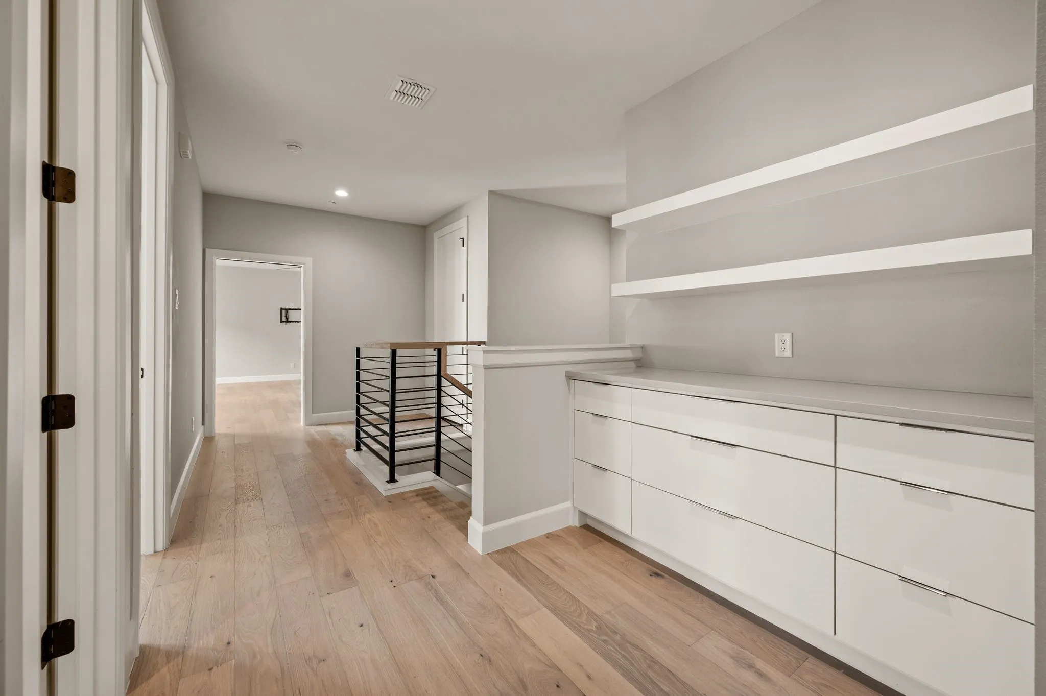 Condominium For Sale in Tarrant County , 2850 Lakeside Parkway 106, Flower Mound, Texas 75022, 5 Bedroom, 4 Bathroom, 2 Garage spaces, 3,242 Sqft, built in 2023, mls#21320965, Real Estate Agent in Flower Mound, Homes For Sale in Tarrant county, Homes For Sale in Flower Mound, Realtor in Flower Mound Texas, Real Estate Brokerage Independent Realty Texas, Luminita Cordes Realtor
