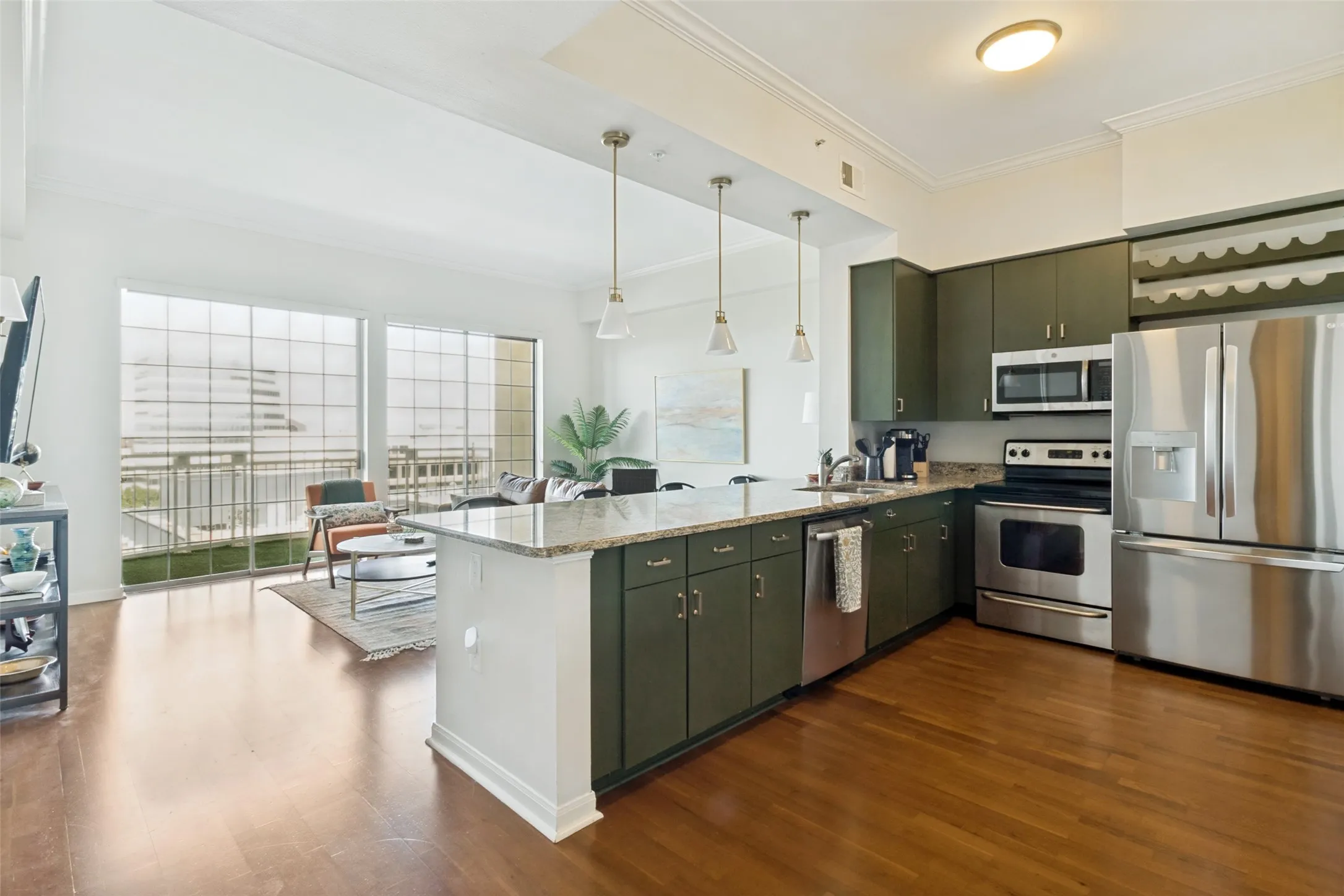 Condominium For Sale in Dallas County , 3225 Turtle Creek Boulevard 1134, Dallas, Texas 75219, 1 Bedroom, 1 Bathroom, 2 Garage spaces, 816 Sqft, built in 1998, mls#21318778, Real Estate Agent in Dallas, Homes For Sale in Dallas county, Homes For Sale in Dallas, Realtor in Dallas Texas, Real Estate Brokerage Independent Realty Texas, Luminita Cordes Realtor