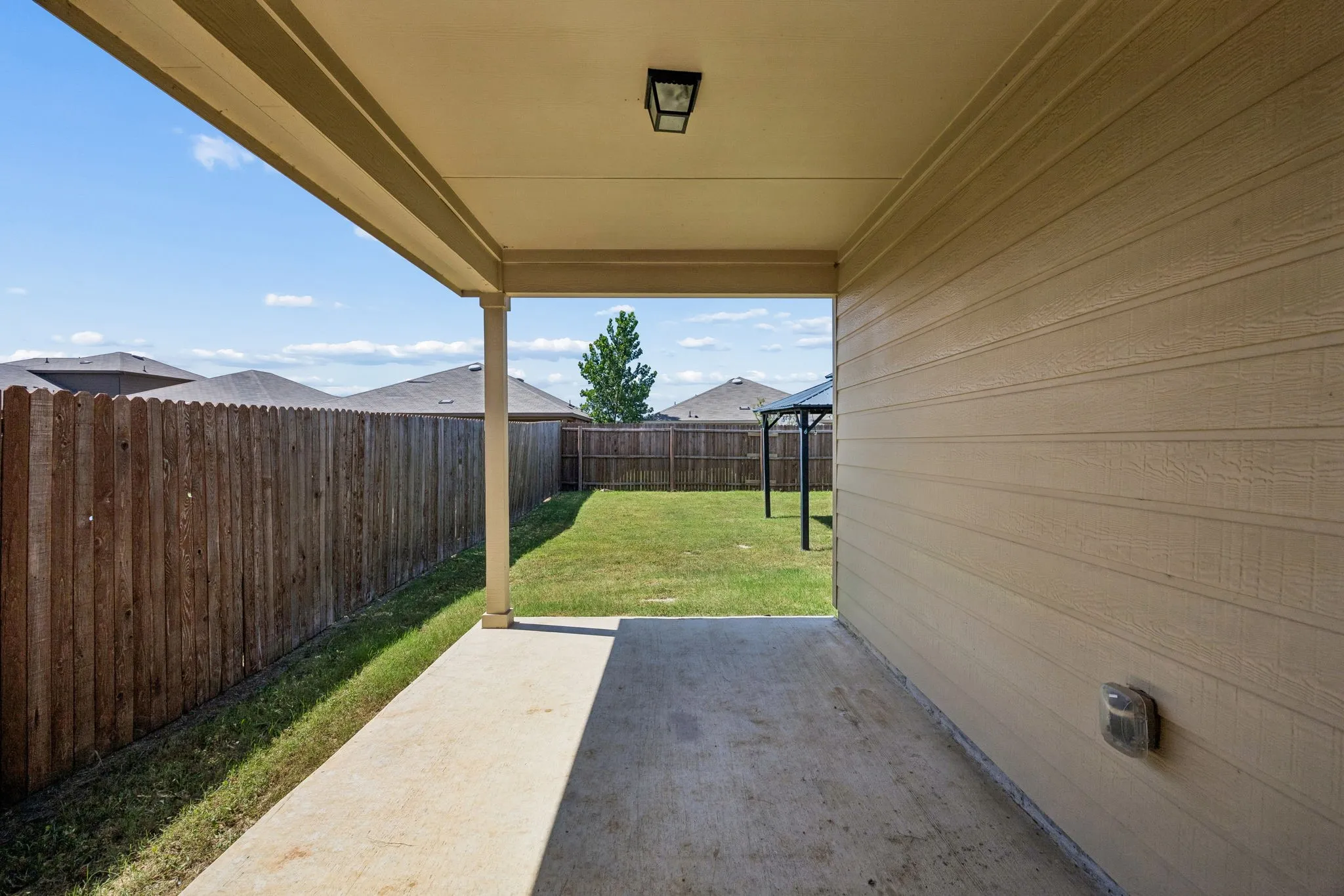 Single Family Residence For Sale in Denton County , 313 Samuel Street, Denton, Texas 76207, 4 Bedroom, 2 Bathroom, 2 Garage spaces, 1,919 Sqft, built in 2019, mls#21315759, Real Estate Agent in Denton, Homes For Sale in Denton county, Homes For Sale in Denton, Realtor in Denton Texas, Real Estate Brokerage Independent Realty Texas, Luminita Cordes Realtor