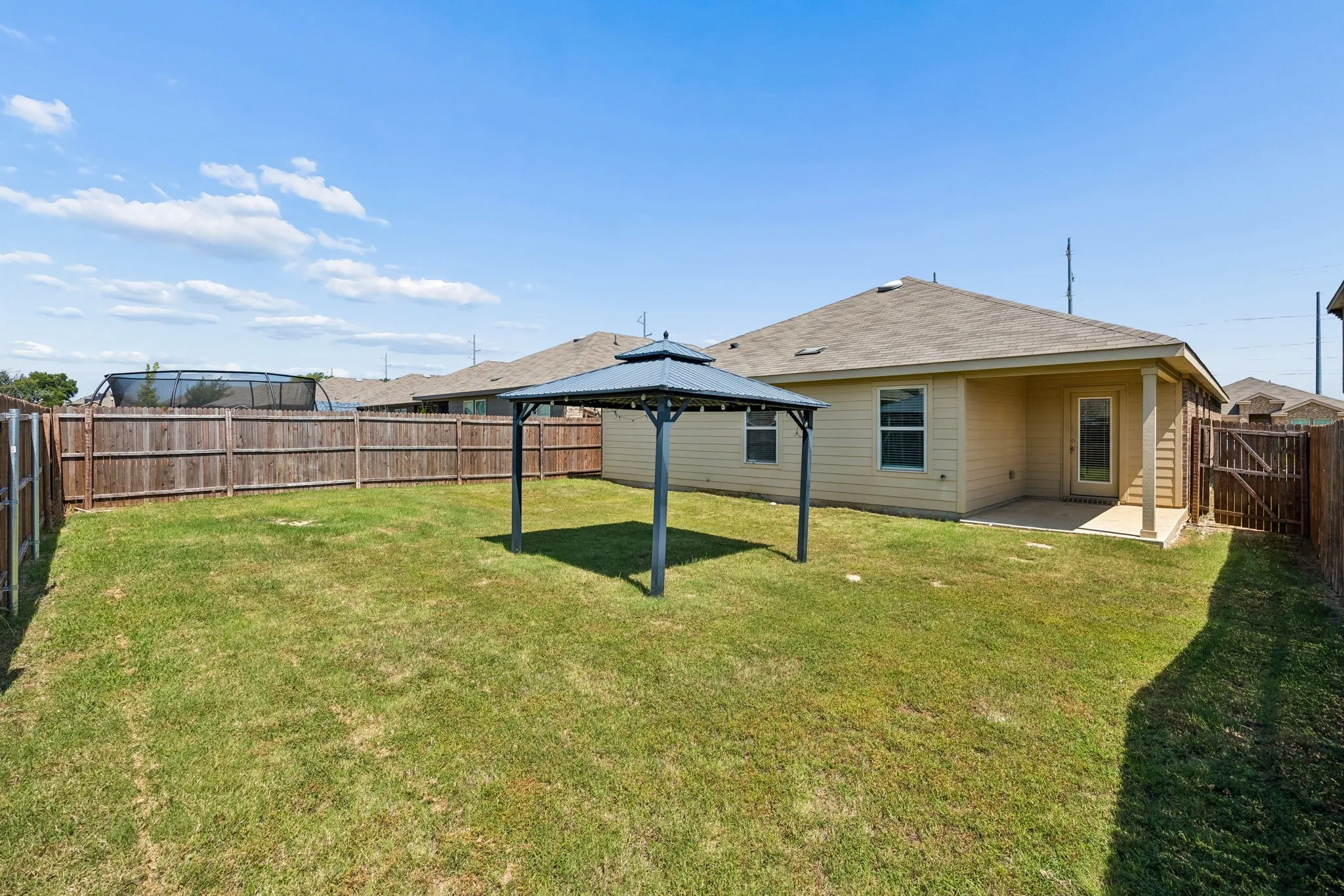 Single Family Residence For Sale in Denton County , 313 Samuel Street, Denton, Texas 76207, 4 Bedroom, 2 Bathroom, 2 Garage spaces, 1,919 Sqft, built in 2019, mls#21315759, Real Estate Agent in Denton, Homes For Sale in Denton county, Homes For Sale in Denton, Realtor in Denton Texas, Real Estate Brokerage Independent Realty Texas, Luminita Cordes Realtor