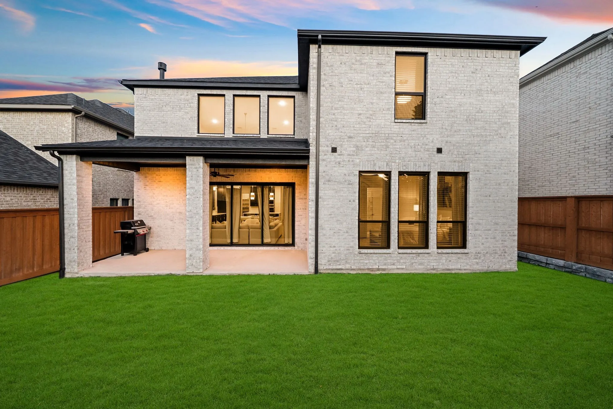 Single Family Residence For Sale in Denton County , 3504 Coral Hill Street, Frisco, Texas 75033, 5 Bedroom, 5 Bathroom, 3 Garage spaces, 3,722 Sqft, built in 2024, mls#21317697, Real Estate Agent in Frisco, Homes For Sale in Denton county, Homes For Sale in Frisco, Realtor in Frisco Texas, Real Estate Brokerage Independent Realty Texas, Luminita Cordes Realtor