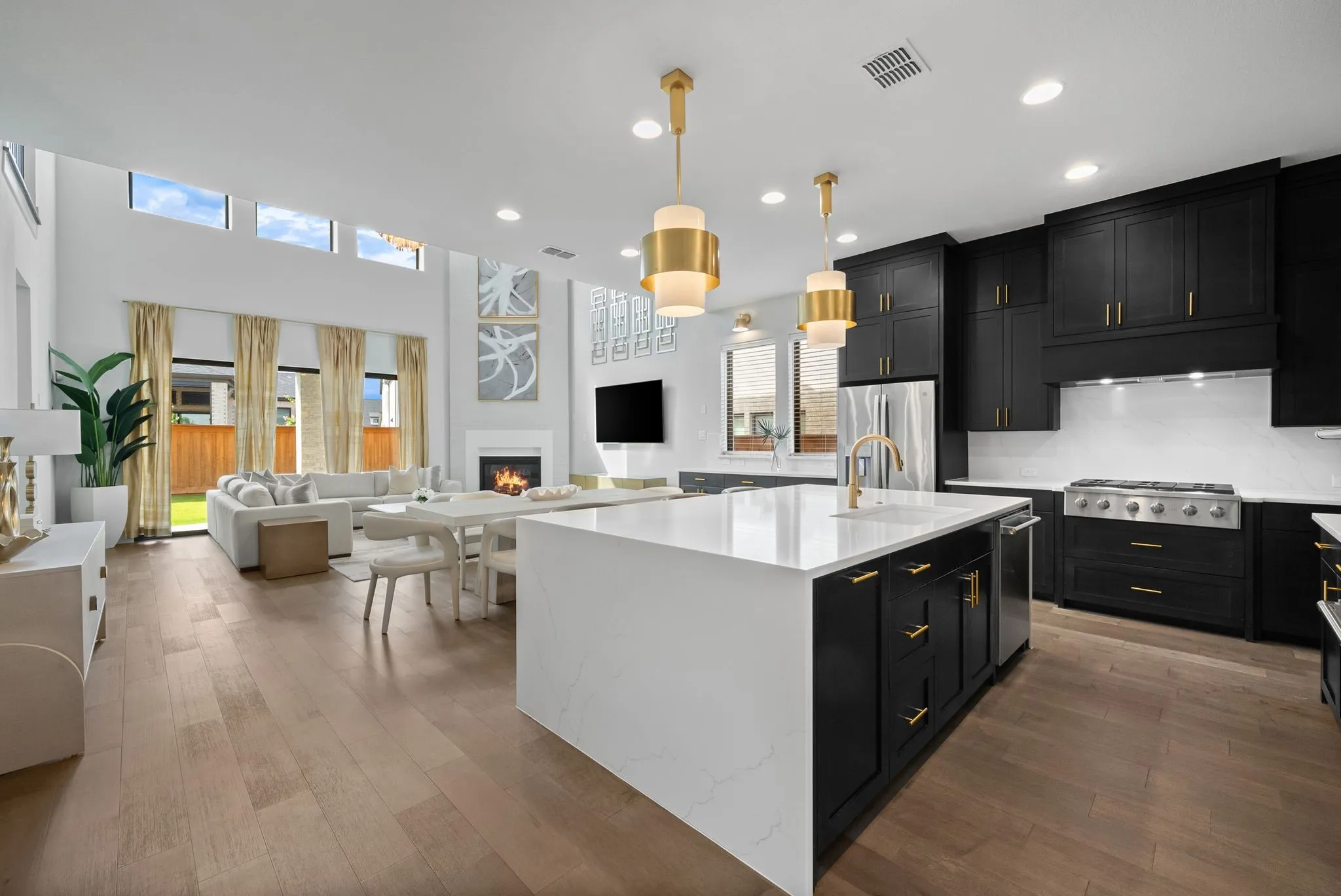 Single Family Residence For Sale in Denton County , 3504 Coral Hill Street, Frisco, Texas 75033, 5 Bedroom, 5 Bathroom, 3 Garage spaces, 3,722 Sqft, built in 2024, mls#21317697, Real Estate Agent in Frisco, Homes For Sale in Denton county, Homes For Sale in Frisco, Realtor in Frisco Texas, Real Estate Brokerage Independent Realty Texas, Luminita Cordes Realtor