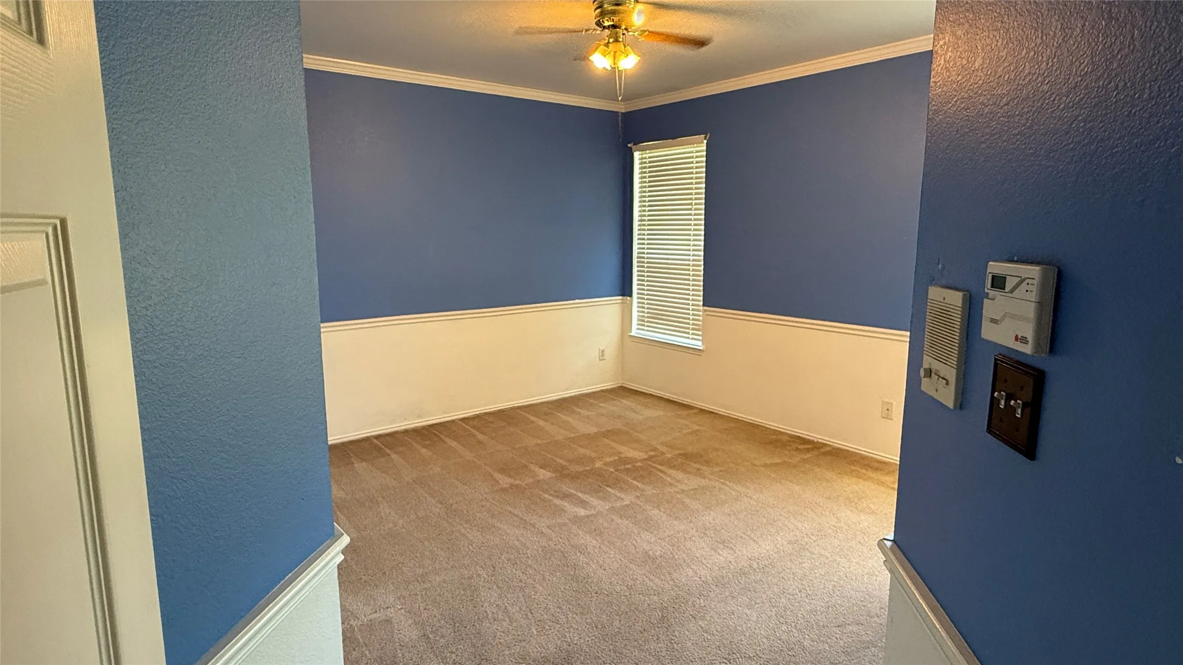 Single Family Residence For Sale in Dallas County , 10502 Augusta Lane, Rowlett, Texas 75089, 3 Bedroom, 2 Bathroom, 2 Garage spaces, 1,605 Sqft, built in 2000, mls#21320311, Real Estate Agent in Rowlett, Homes For Sale in Dallas county, Homes For Sale in Rowlett, Realtor in Rowlett Texas, Real Estate Brokerage Independent Realty Texas, Luminita Cordes Realtor