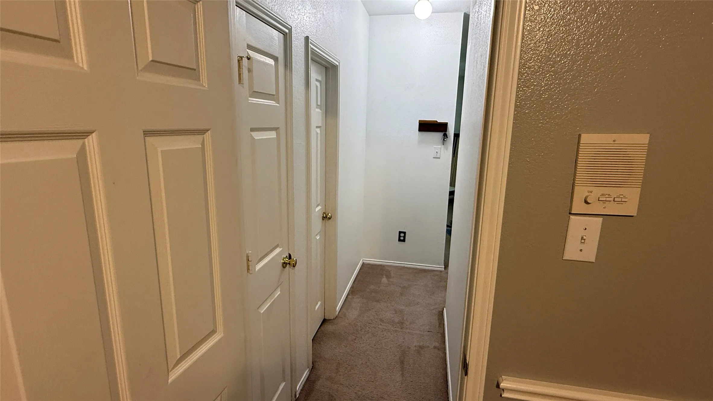 Single Family Residence For Sale in Dallas County , 10502 Augusta Lane, Rowlett, Texas 75089, 3 Bedroom, 2 Bathroom, 2 Garage spaces, 1,605 Sqft, built in 2000, mls#21320311, Real Estate Agent in Rowlett, Homes For Sale in Dallas county, Homes For Sale in Rowlett, Realtor in Rowlett Texas, Real Estate Brokerage Independent Realty Texas, Luminita Cordes Realtor