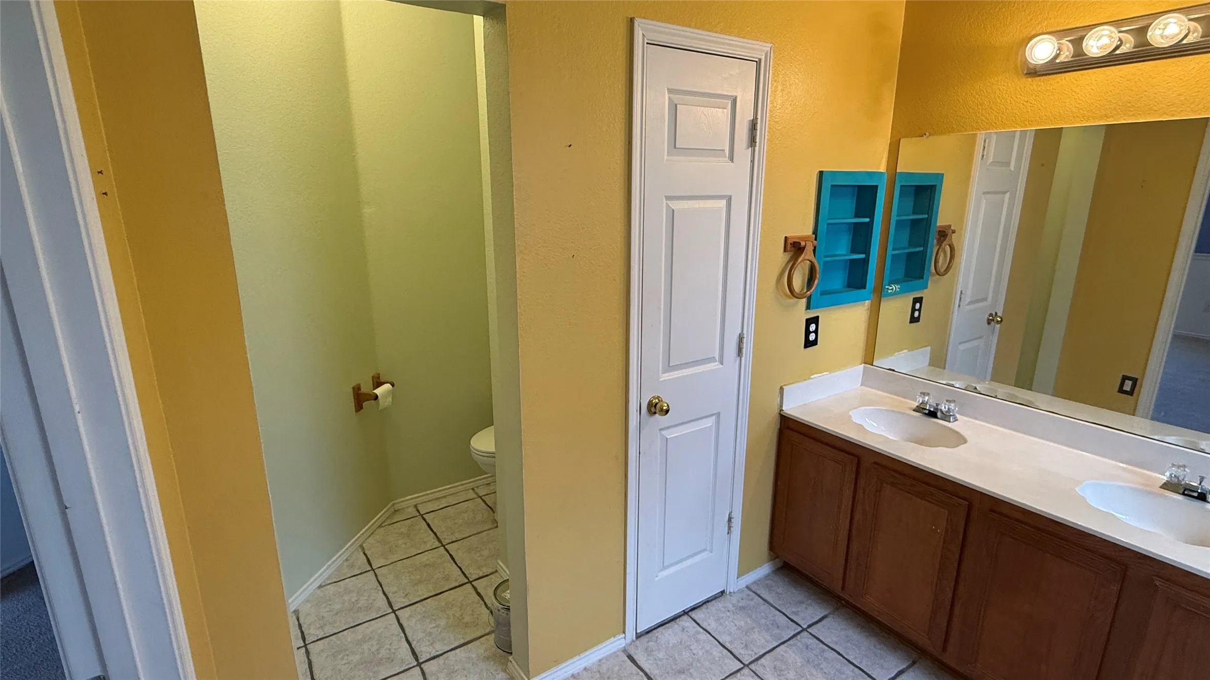 Single Family Residence For Sale in Dallas County , 10502 Augusta Lane, Rowlett, Texas 75089, 3 Bedroom, 2 Bathroom, 2 Garage spaces, 1,605 Sqft, built in 2000, mls#21320311, Real Estate Agent in Rowlett, Homes For Sale in Dallas county, Homes For Sale in Rowlett, Realtor in Rowlett Texas, Real Estate Brokerage Independent Realty Texas, Luminita Cordes Realtor