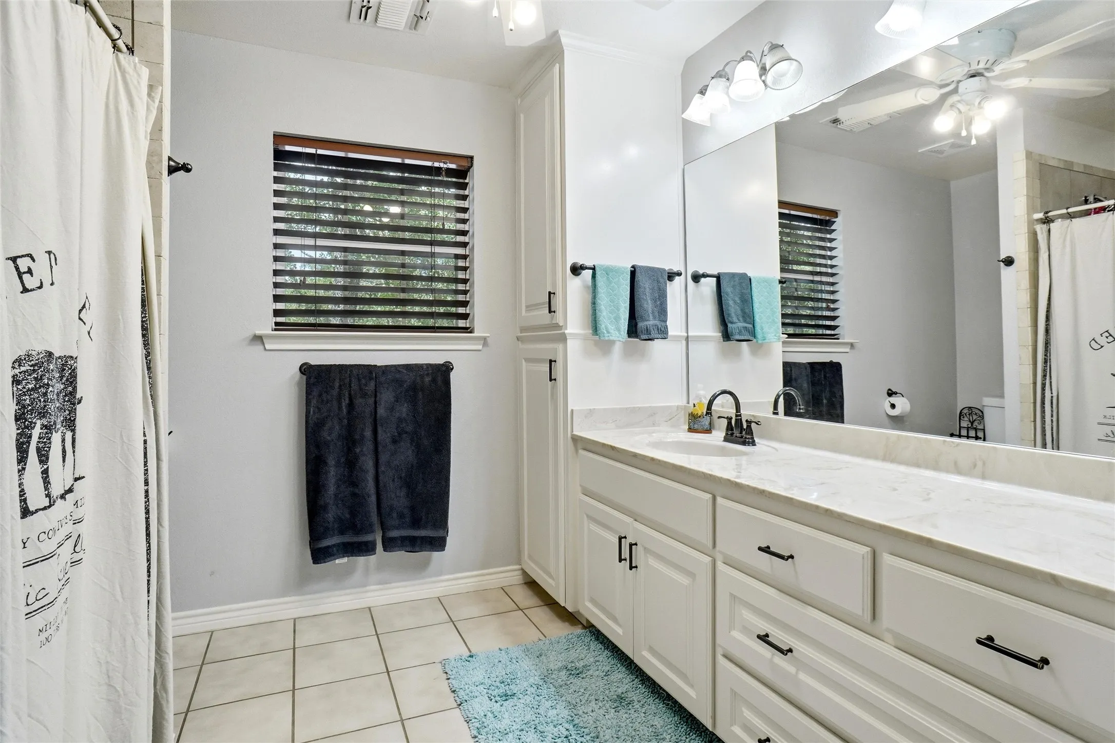 Single Family Residence For Sale in Wise County , 211 Spring Valley Road, Paradise, Texas 76073, 2 Bedroom, 2 Bathroom, Garage spaces, 1,642 Sqft, built in 2010, mls#21317603, Real Estate Agent in Paradise, Homes For Sale in Wise county, Homes For Sale in Paradise, Realtor in Paradise Texas, Real Estate Brokerage Independent Realty Texas, Luminita Cordes Realtor